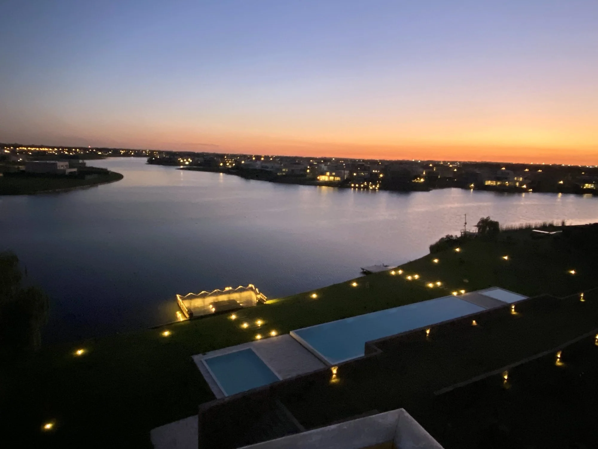 Vista Nocturna balcon Qbay Golf Nordelta