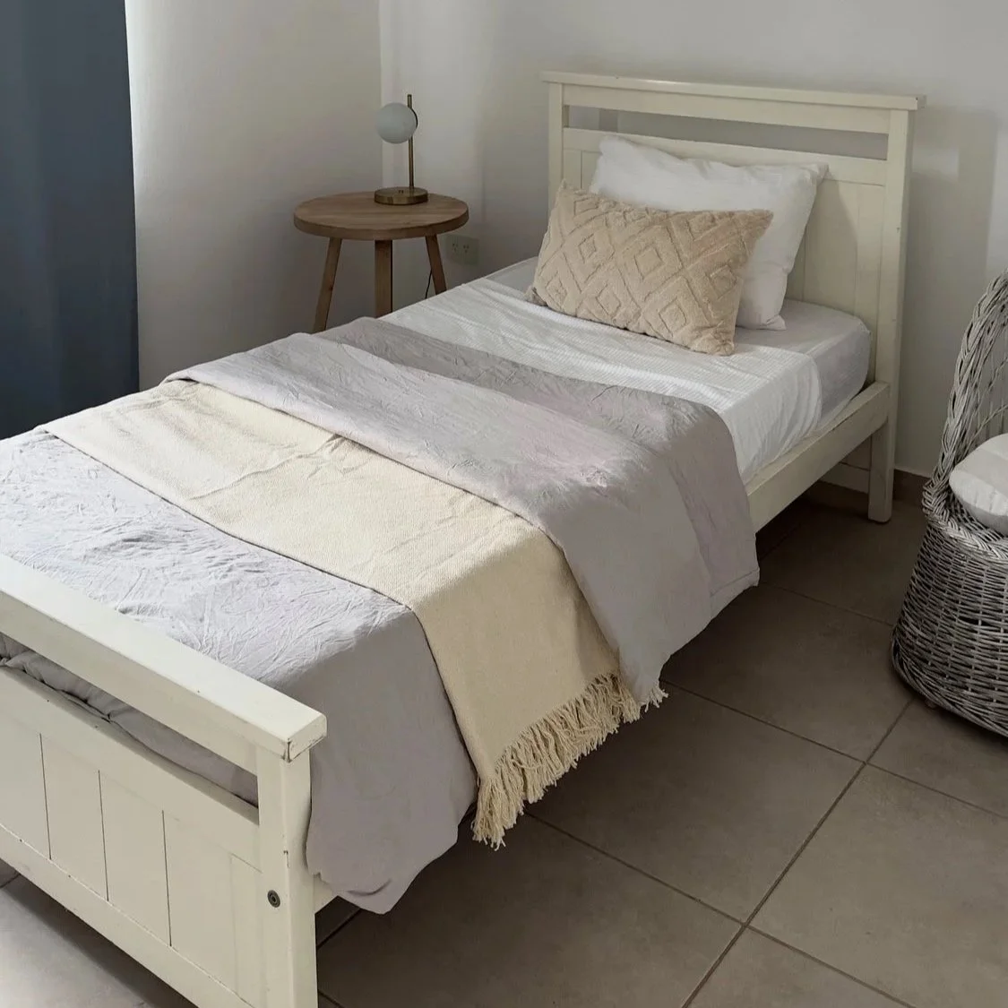 Casa de alquiler temporal en Casas del Este, pilar del este con 3 dormitorios. Habitación con Cama twin y placard completo