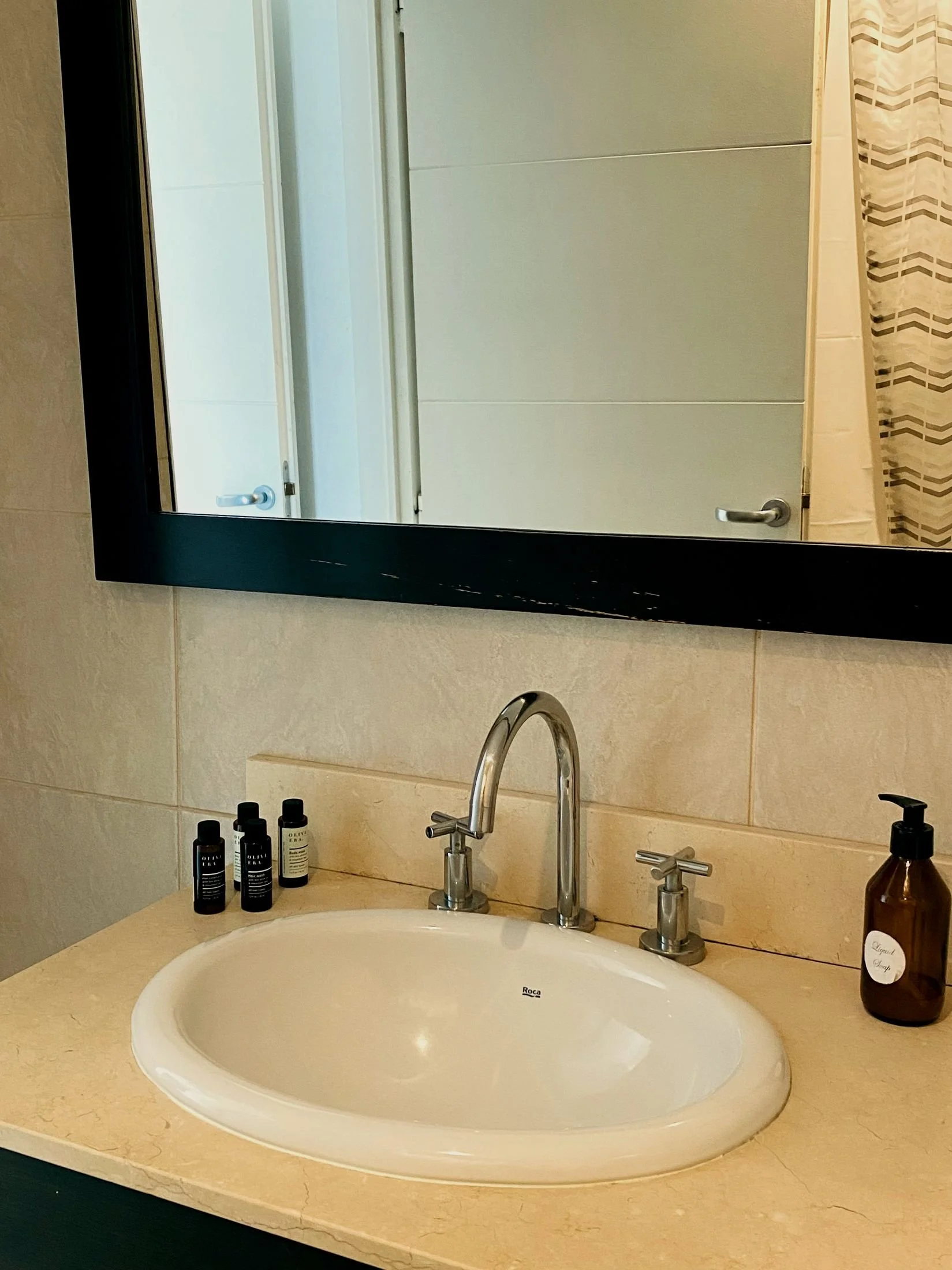 Departamento enyoi con baño completo y toilette