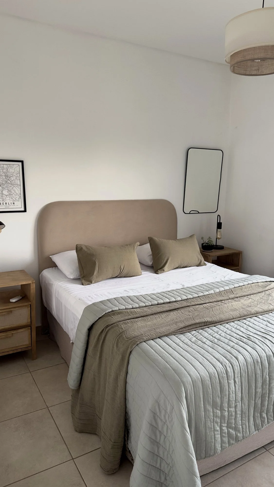 Casa de alquiler temporal en Casas del Este, pilar del este con 3 dormitorios. Habitación Principal con Cama Queen