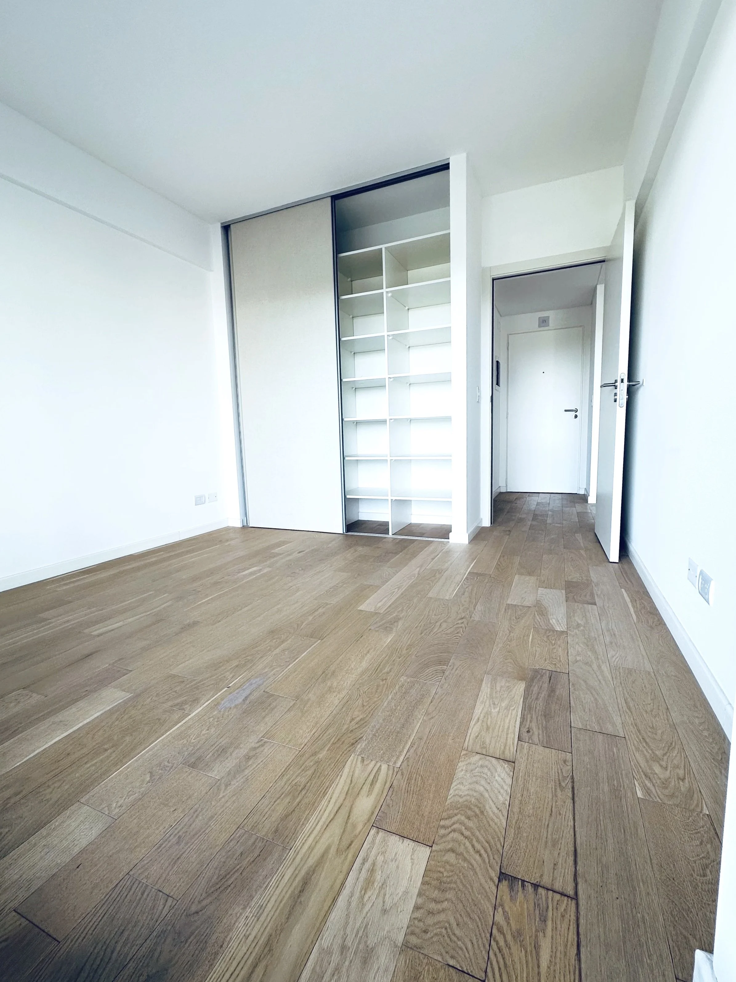 Dormitorio con vista al yacht en Goletas Venice ciudad navegable Tigre Delta View RENTALS