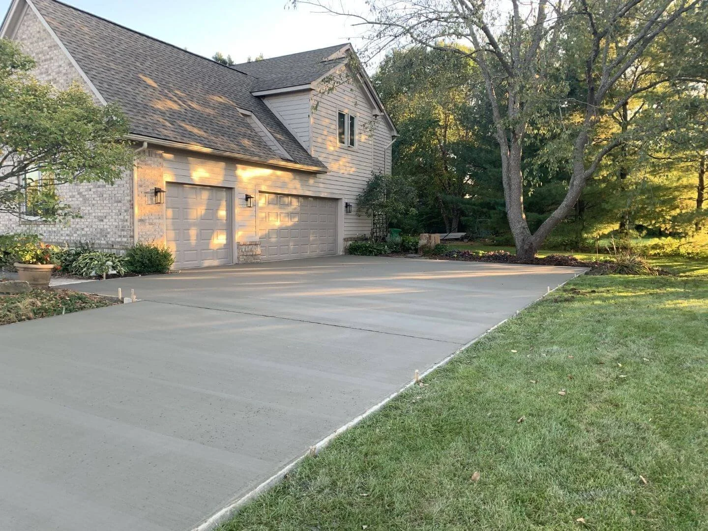 classic concrete driveway.jpg