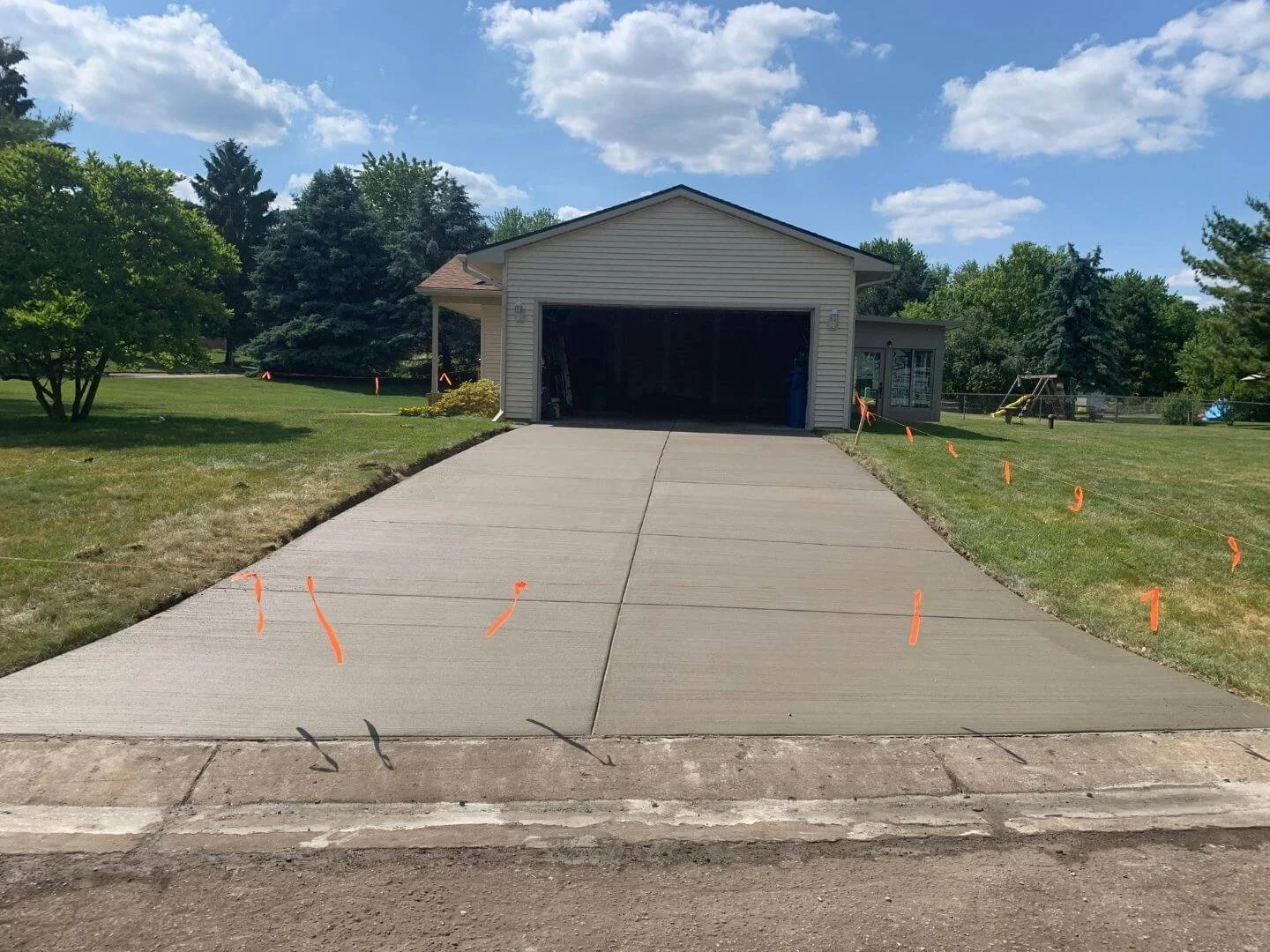 concrete driveway.jpg