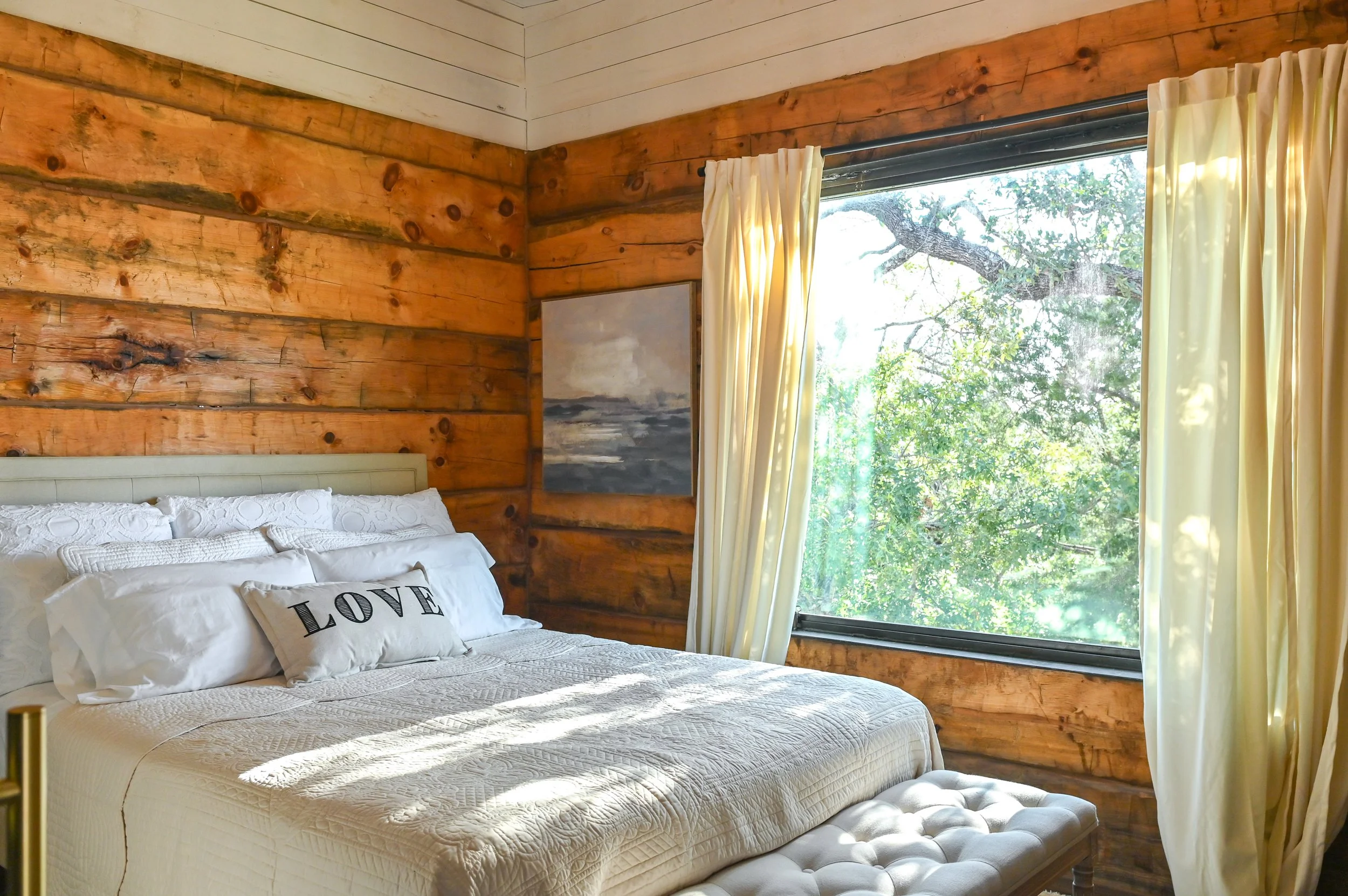 Why You Should Choose a Wedding Venue with Lodging