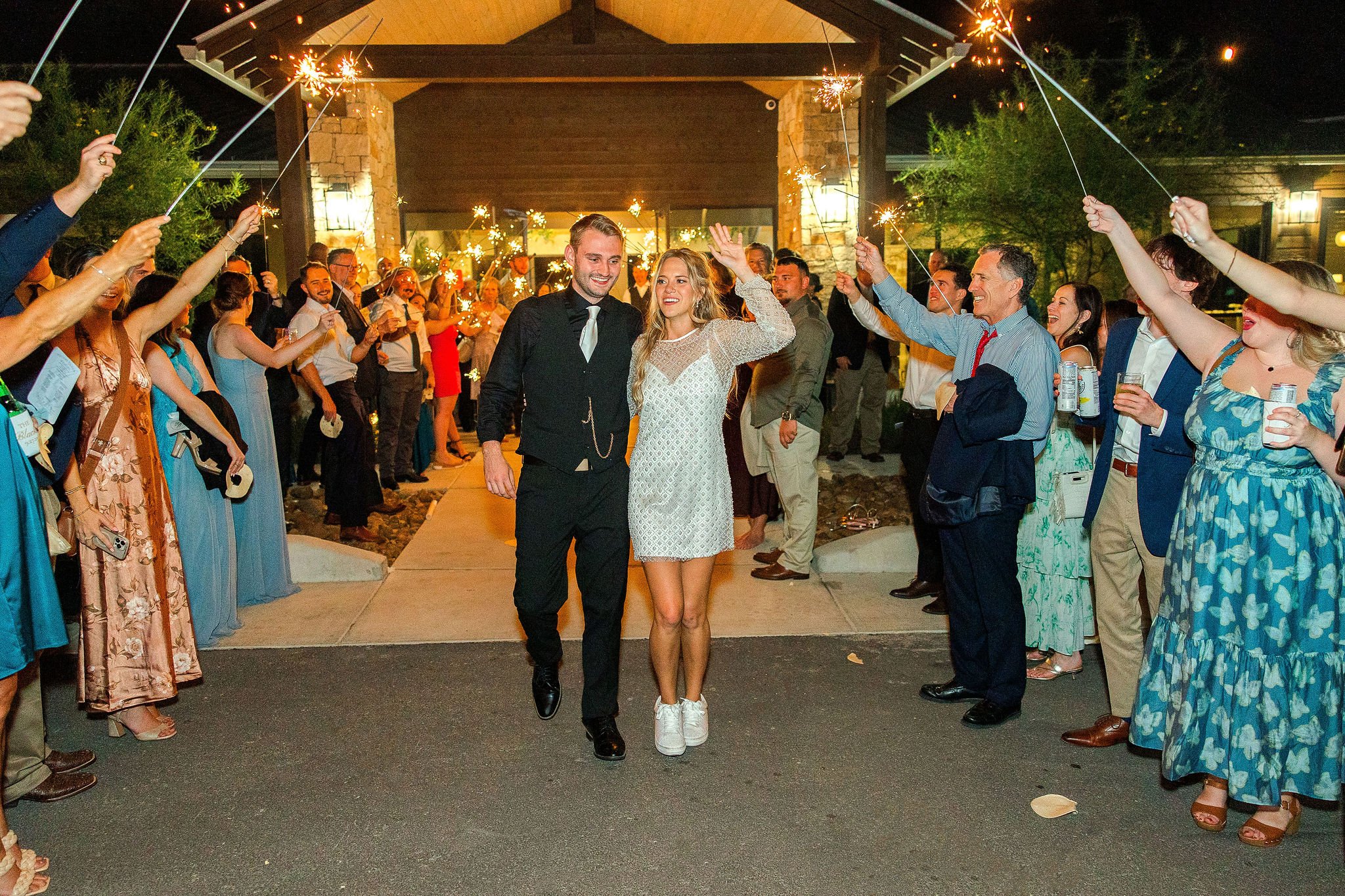 WillowRidgeWedding_Wolf_Black_1258.JPG
