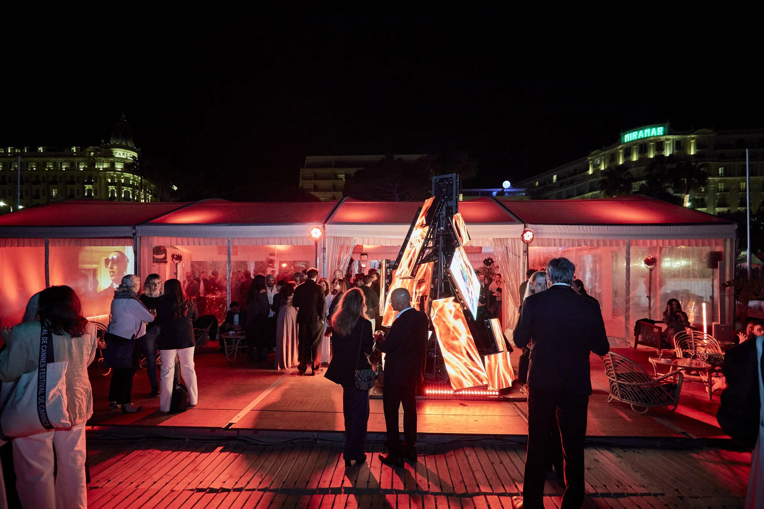 Soirée professionnelle lors du Festival de Cannes, événement audiovisuel organisé 
