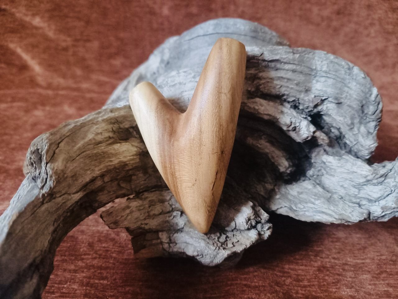Handmade wooden KURIPE applicator White
