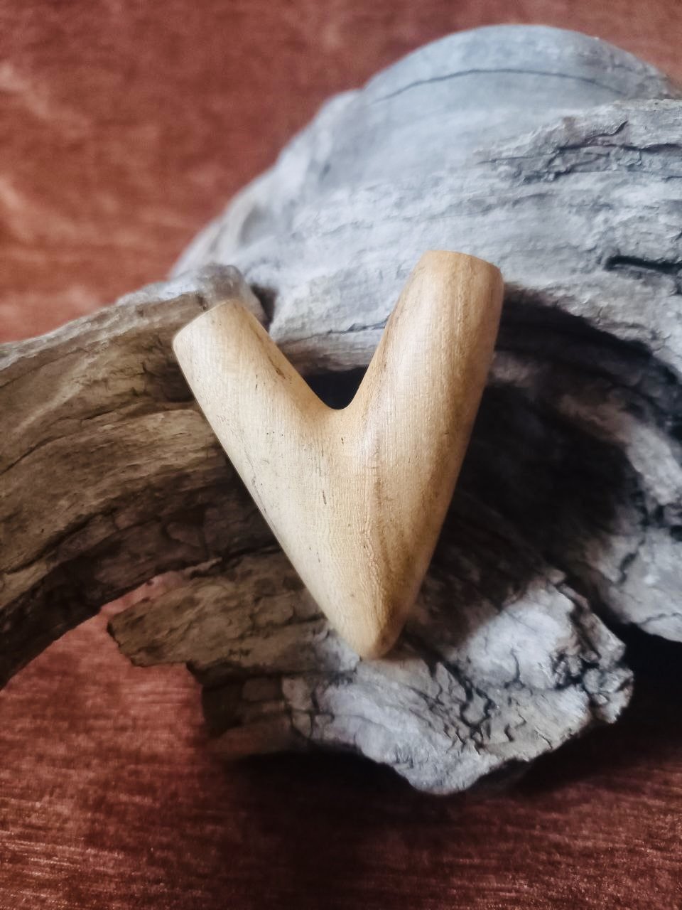 Wooden Kuripe - Camel