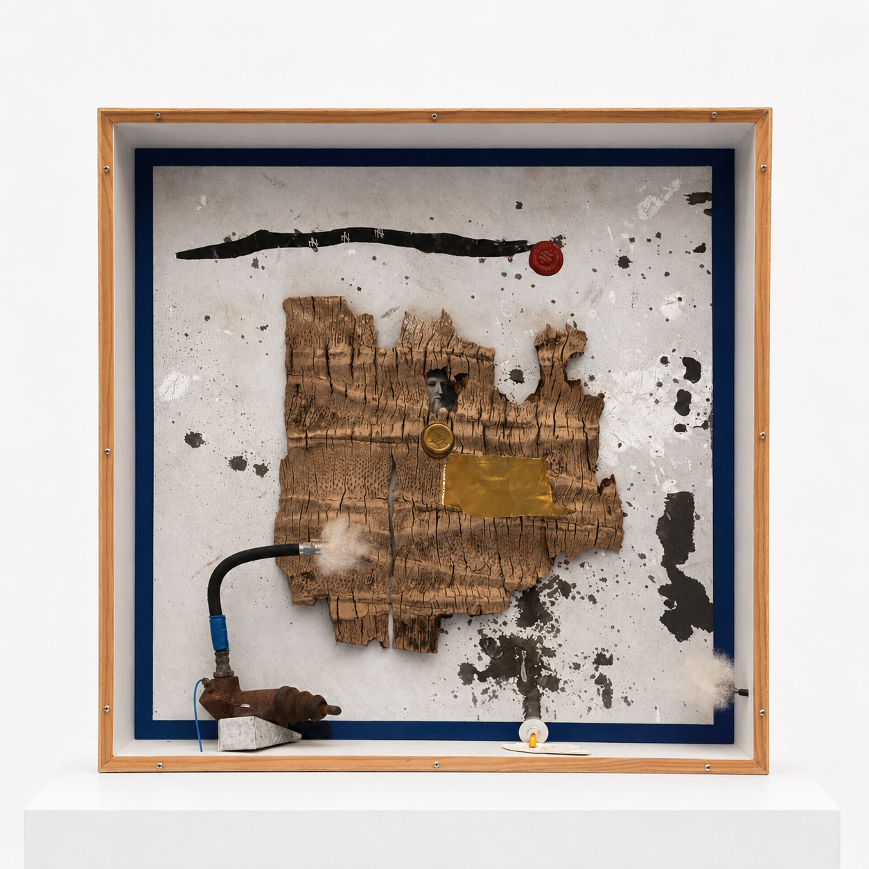 Out of this World 1 / 2020 / Materials: Coconut tree bark, wine bottle foils, painted canvas, magazine clipping, hardware, seed pod fiber, wood, and plexiglass cover
