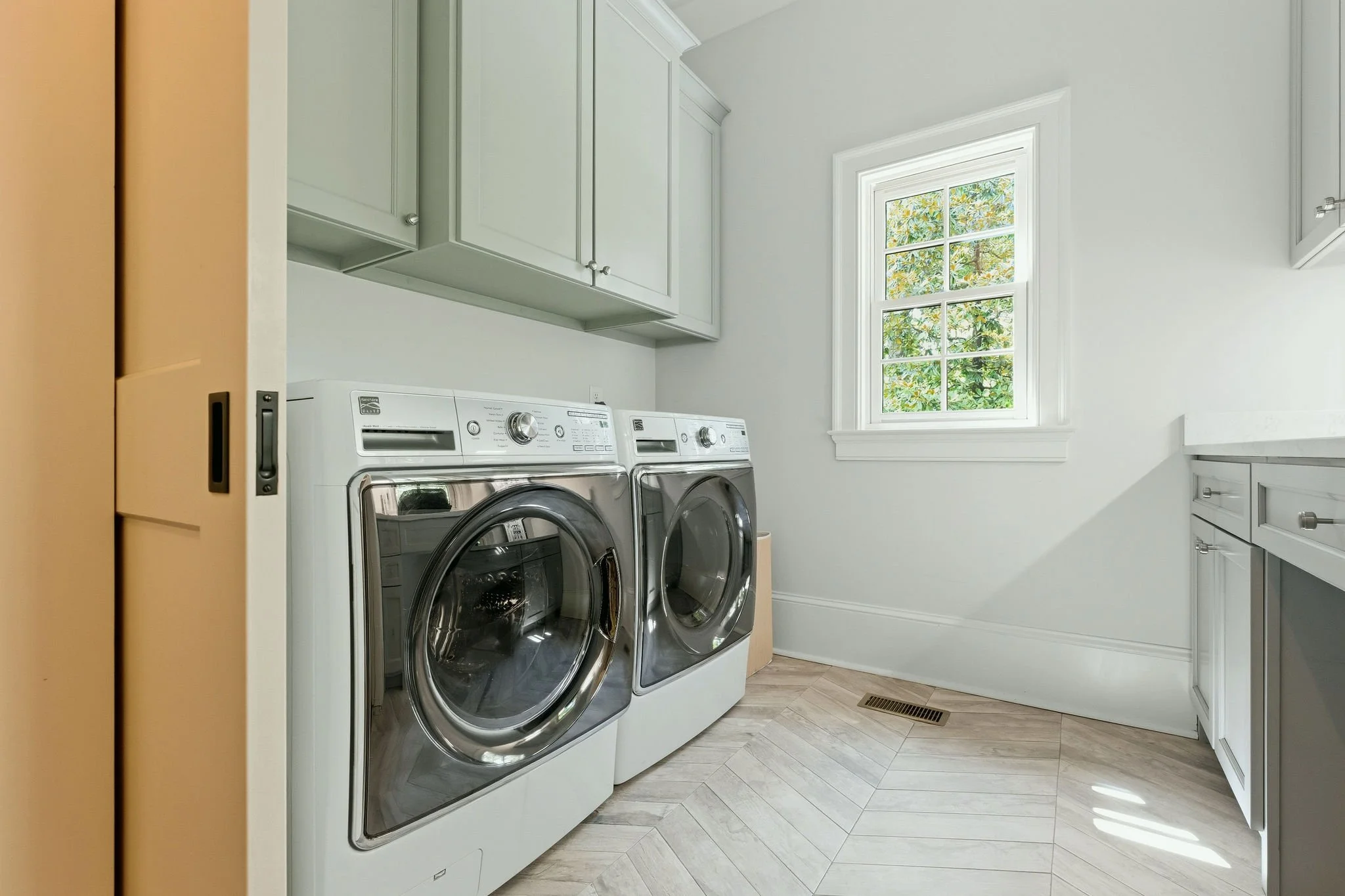 4384PowersFerryRdAtlanta-119.jpg