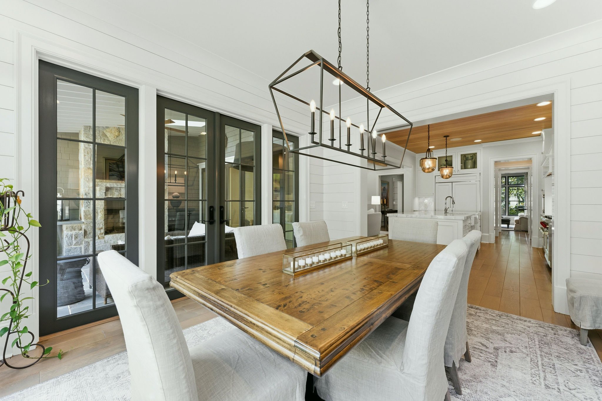 4384PowersFerryRdAtlanta-092.jpg