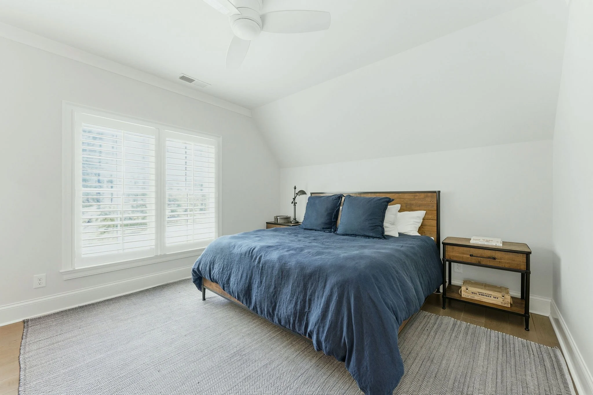 4384PowersFerryRdAtlanta-170.jpg