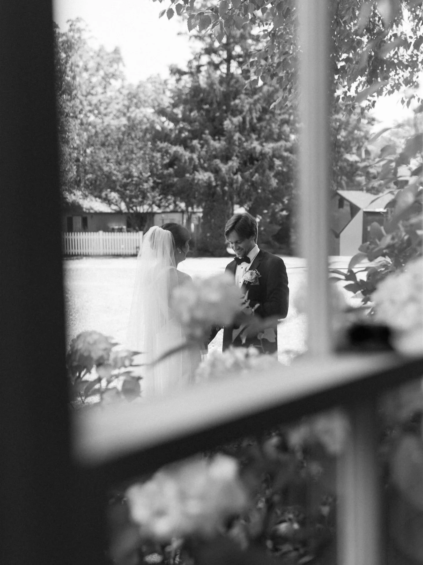 A love letter to summer🌸 

#njweddingphotographer 
#nycweddingphotographer 
#filmweddingphotographer 
#destinationweddingphotography