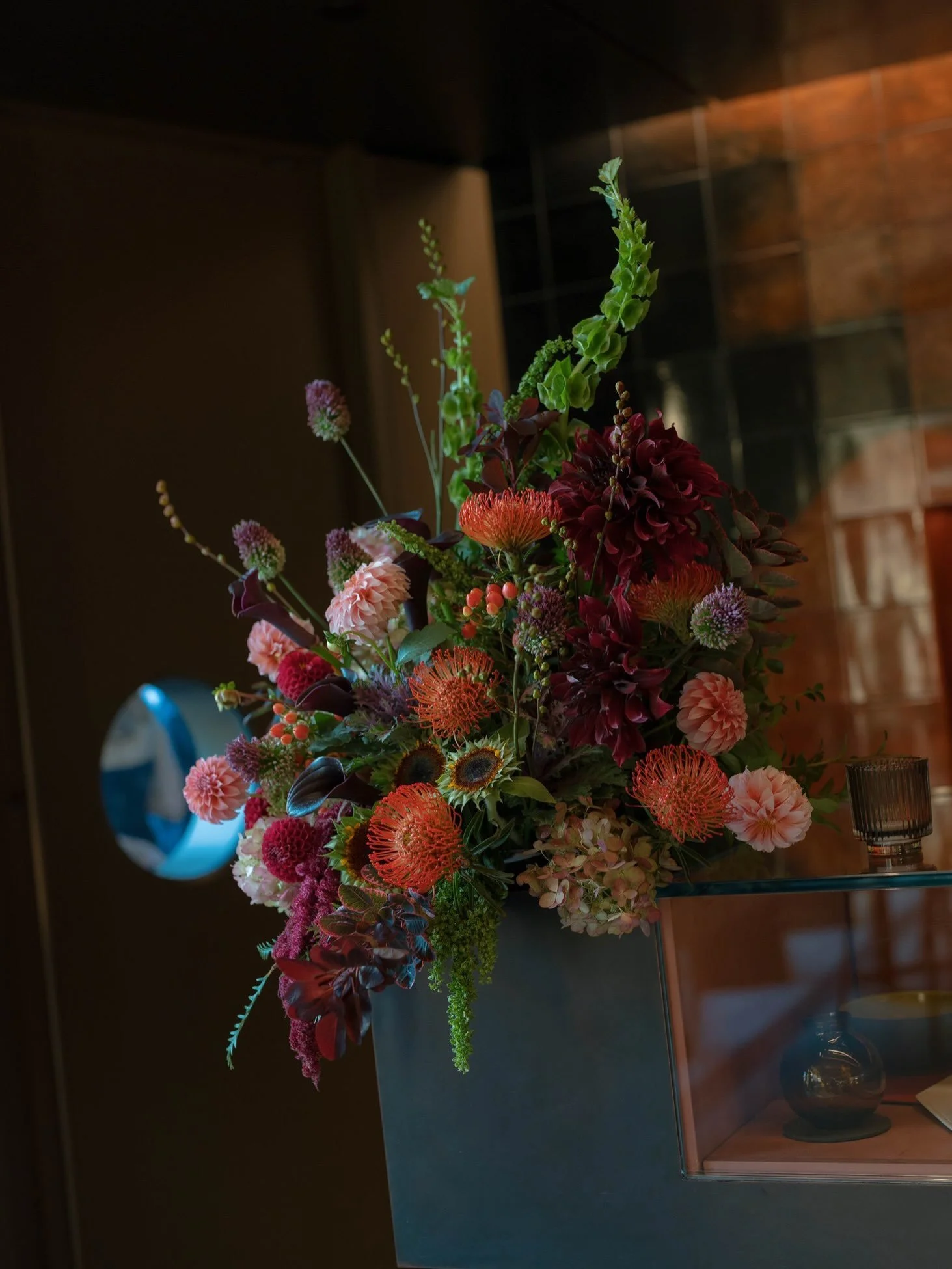 Details from S + J&rsquo;s welcome party. Gorgeous florals and refined tablescapes to welcome family to Princeton, NJ from all over the world. Nothing I love more than some curated details!

#njweddingphotographer 
#nycweddingphotographer 
#eastcoast