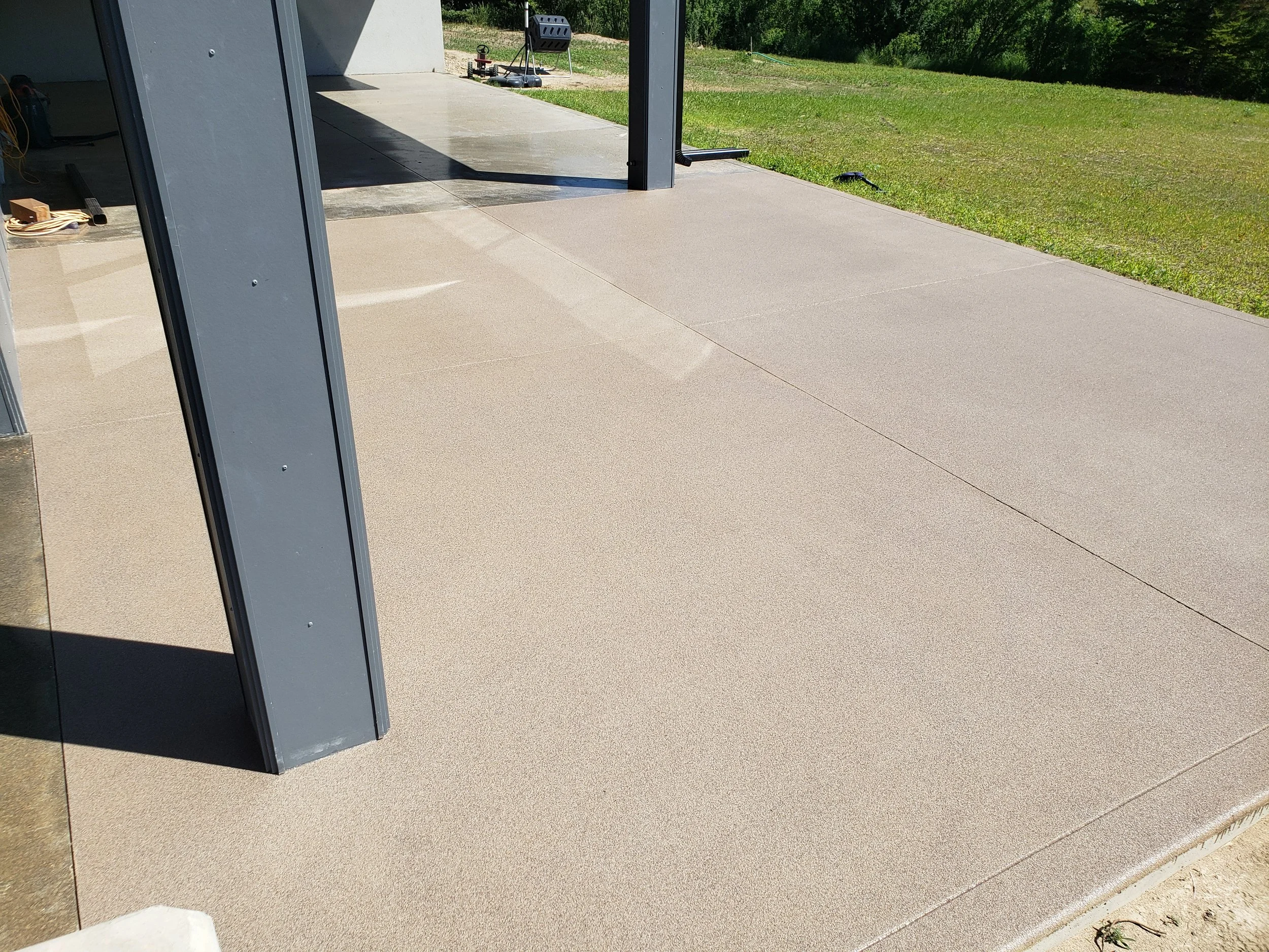 Finished in Toffee Anti-Slip Quartz Stone.