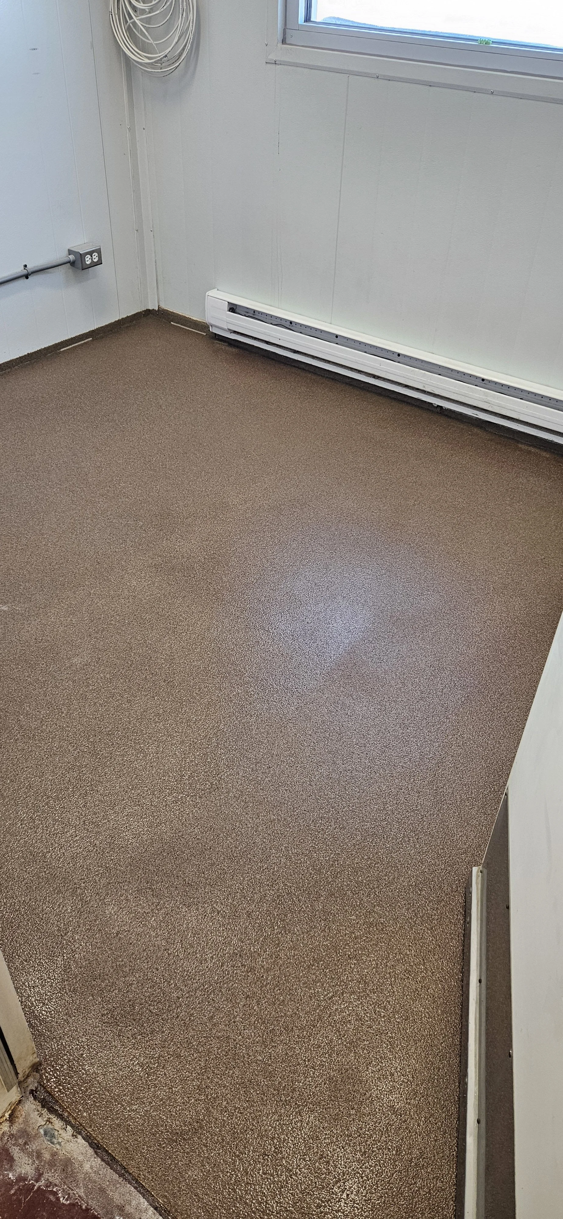 Finished in Amaretto Anti-Slip Quartz Stone.