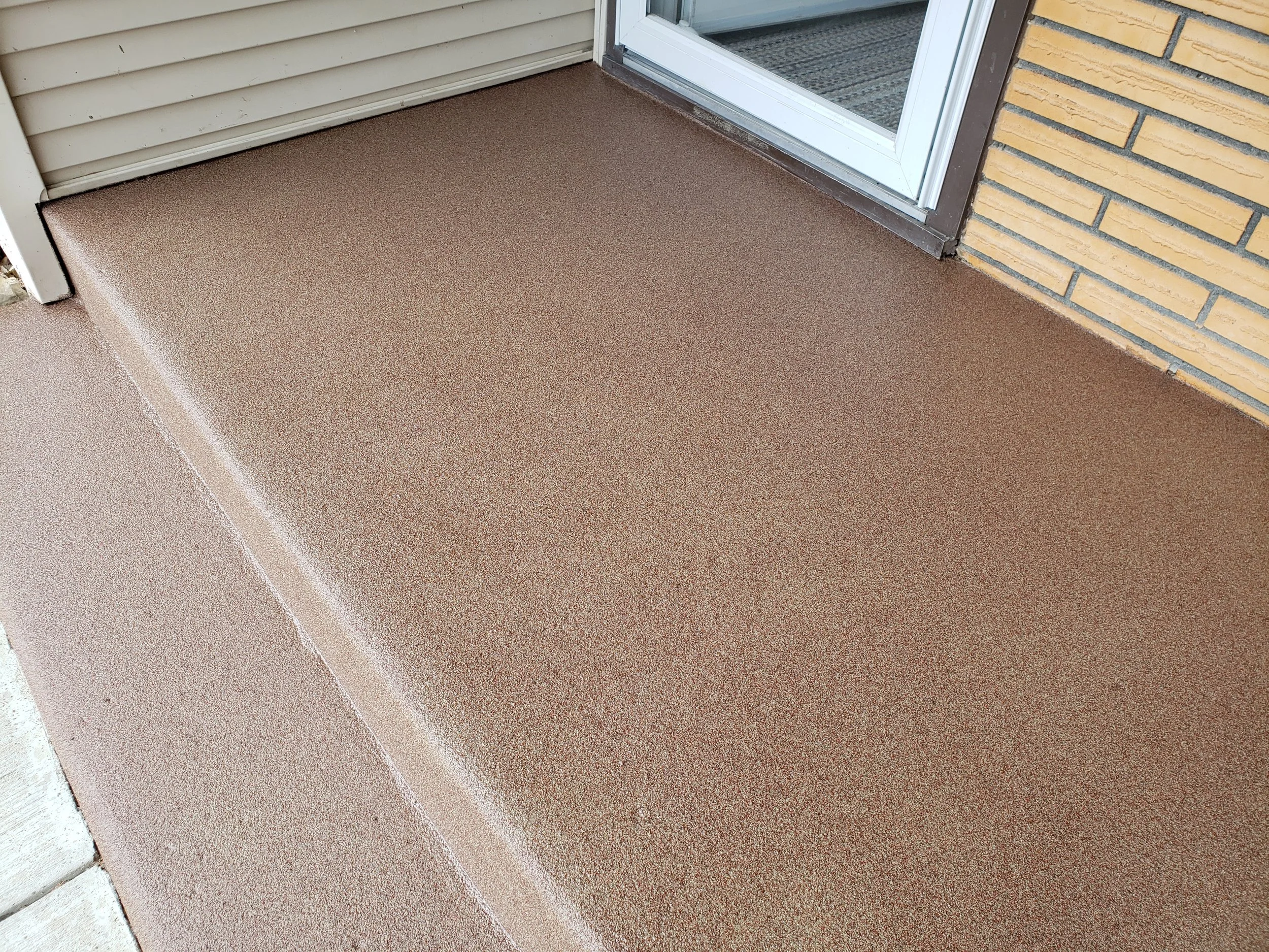 Finished in Amaretto Anti-Slip Quartz Stone.