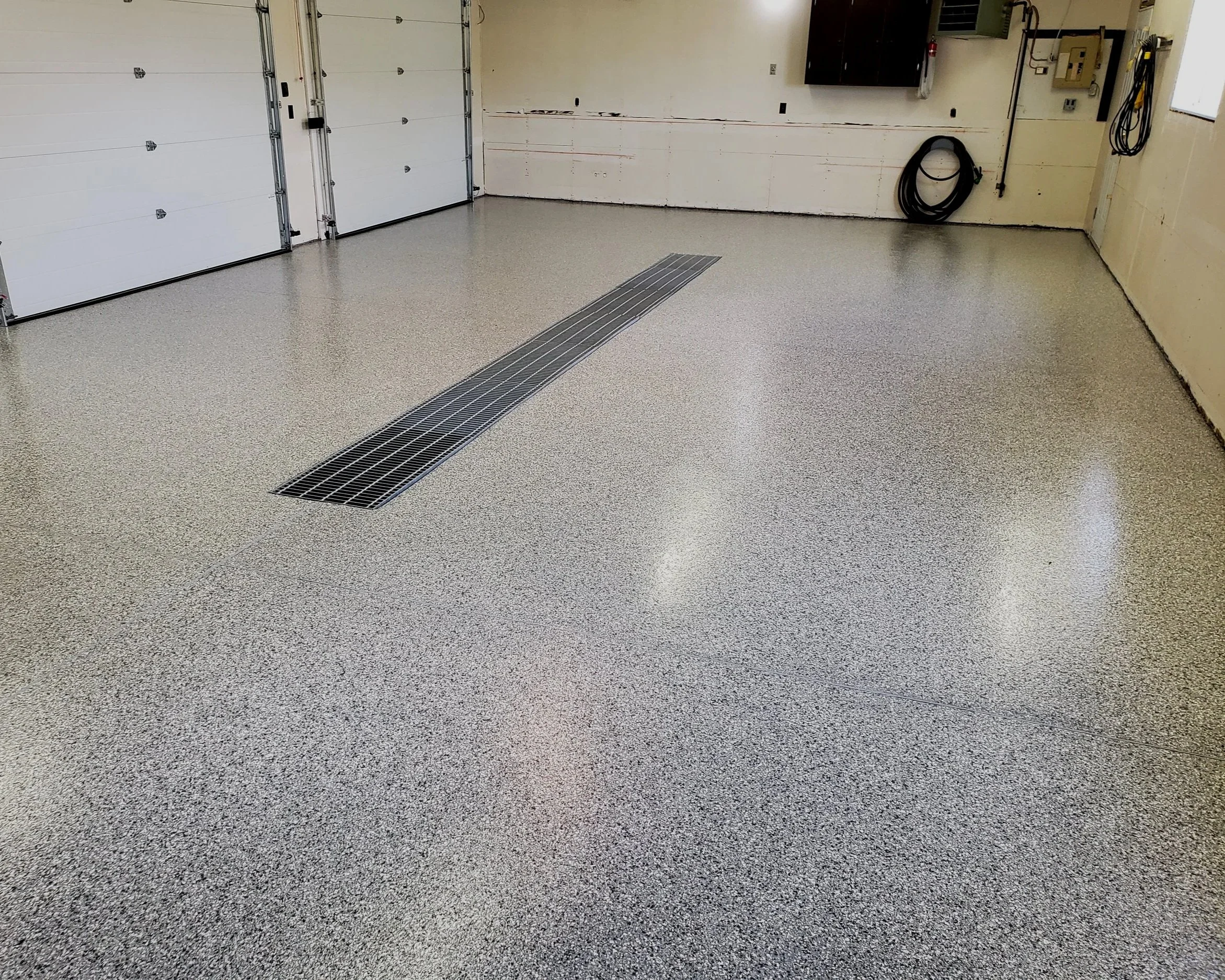 Full Flake Broadcast garage floor.