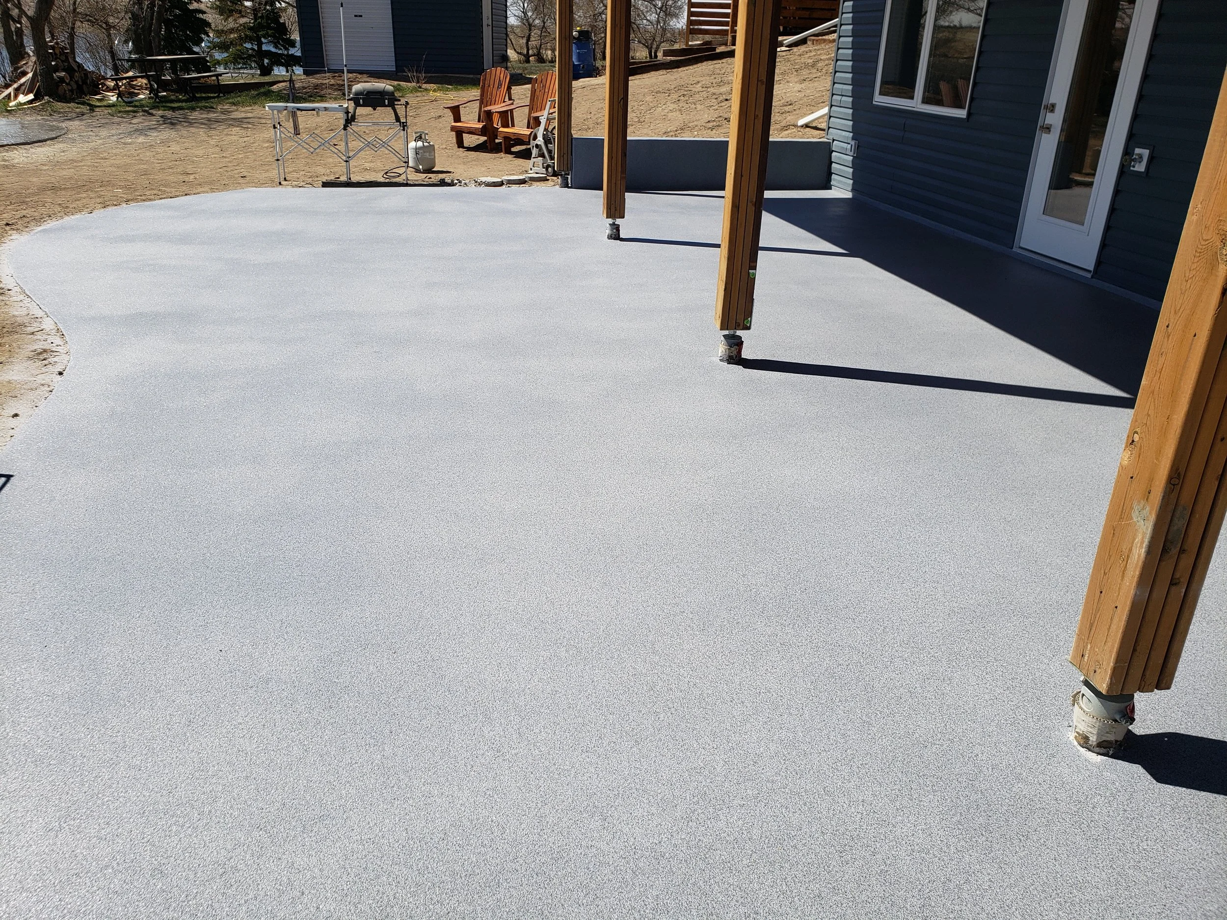 Finished in Pepper Frost Anti-Slip Quartz Stone.