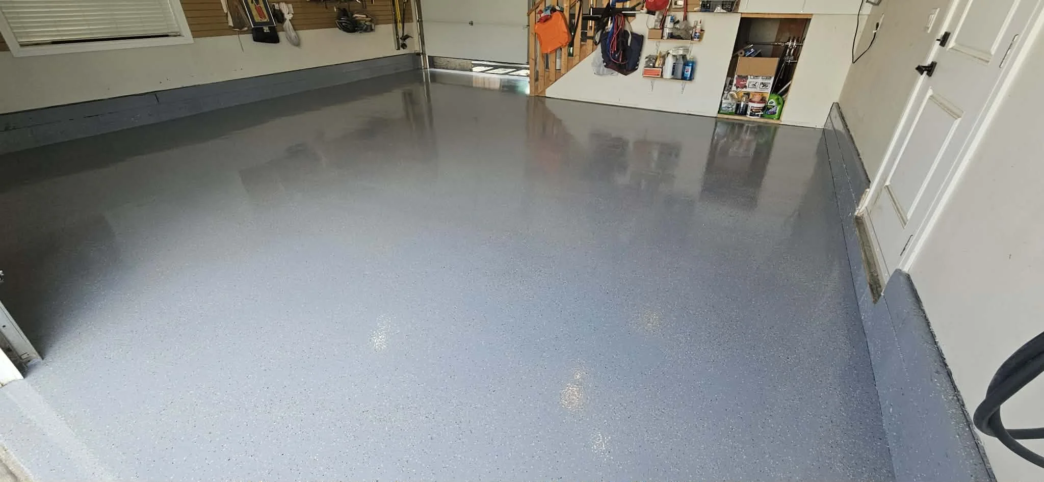 AFTER - Finished in a Creekbed 1/4" Partial Flake Broadcast.