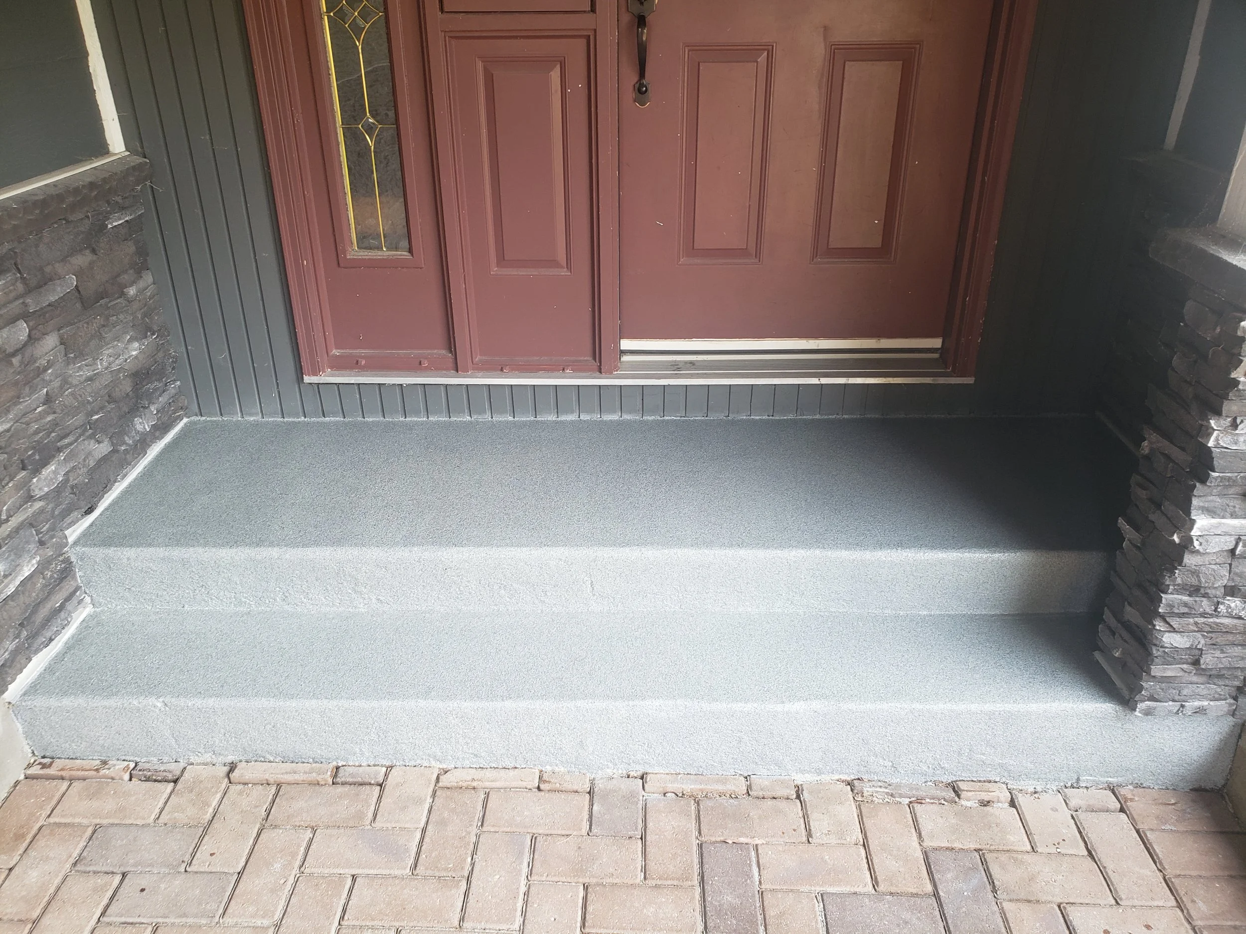 Finished in Pepper Frost Anti-Slip Quartz Stone.