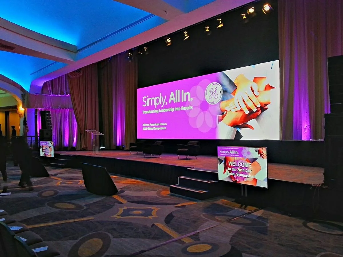 INDOOR LED DISPLAYS