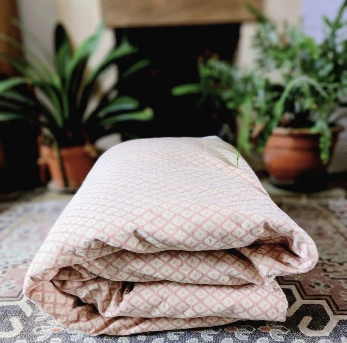Beautiful Pink Vintage Single Quilt