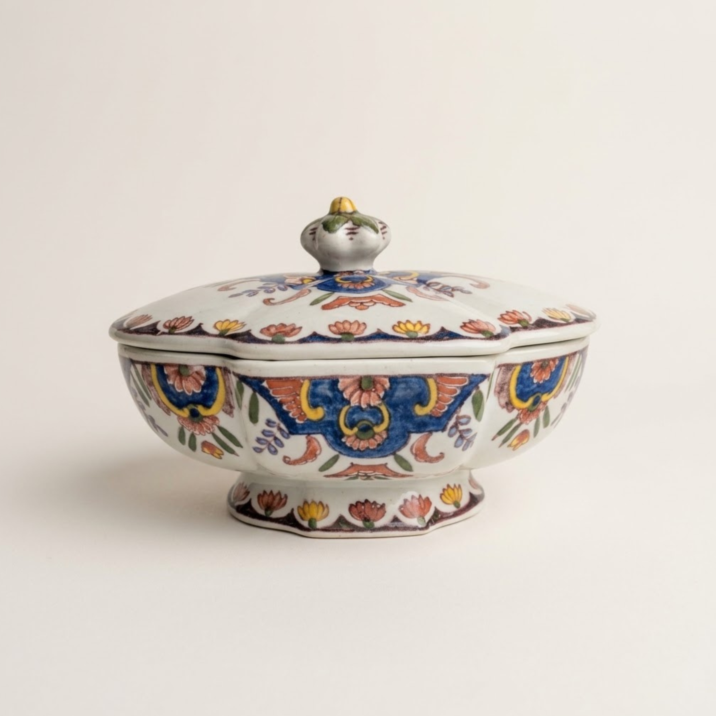 Royal Tichelaar Makkum Lidded Dish | Hand-Painted Frisian Pottery