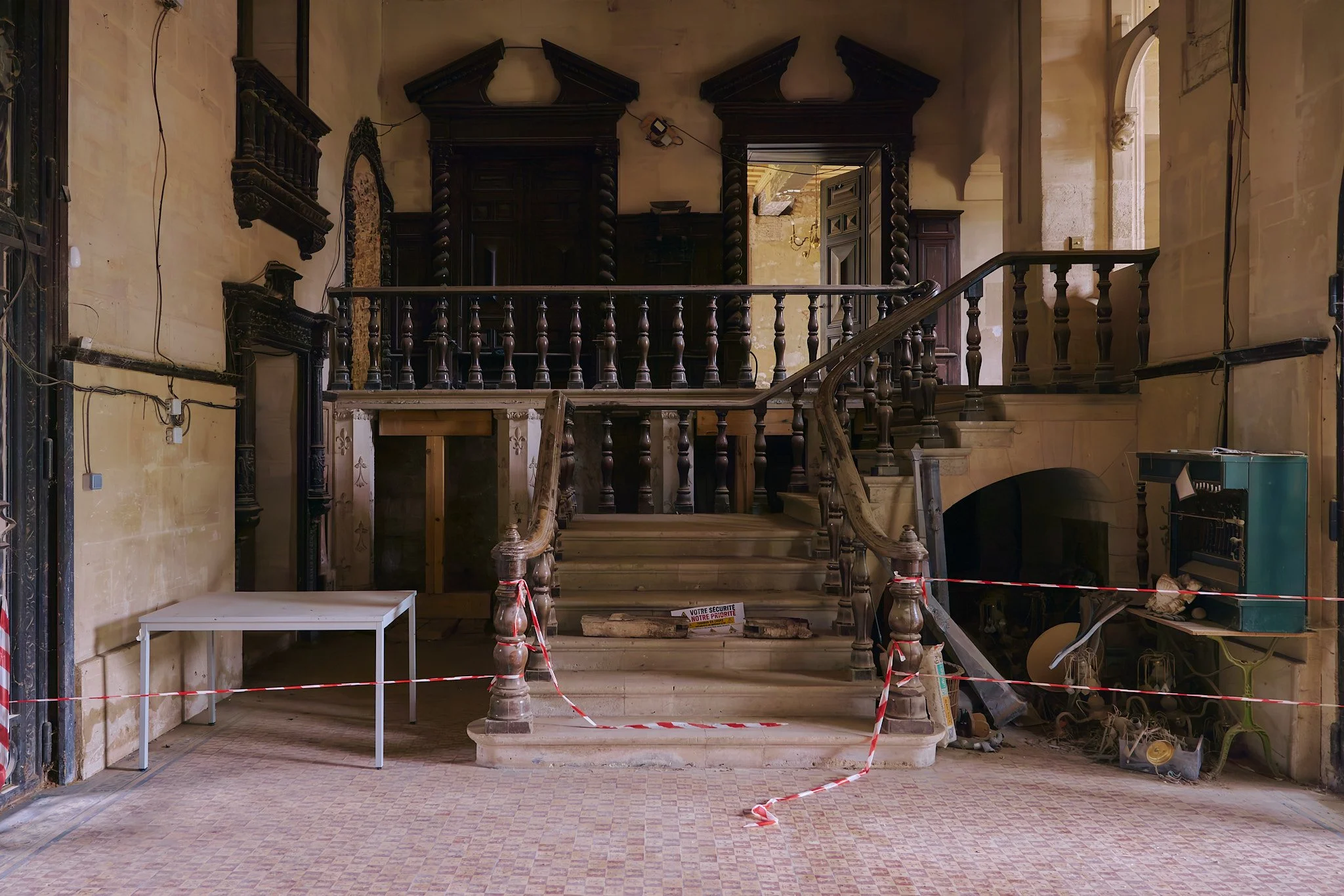 Chantier de restauration du Château de Vigny, Artene, photographie de chantier Benoît Drouet