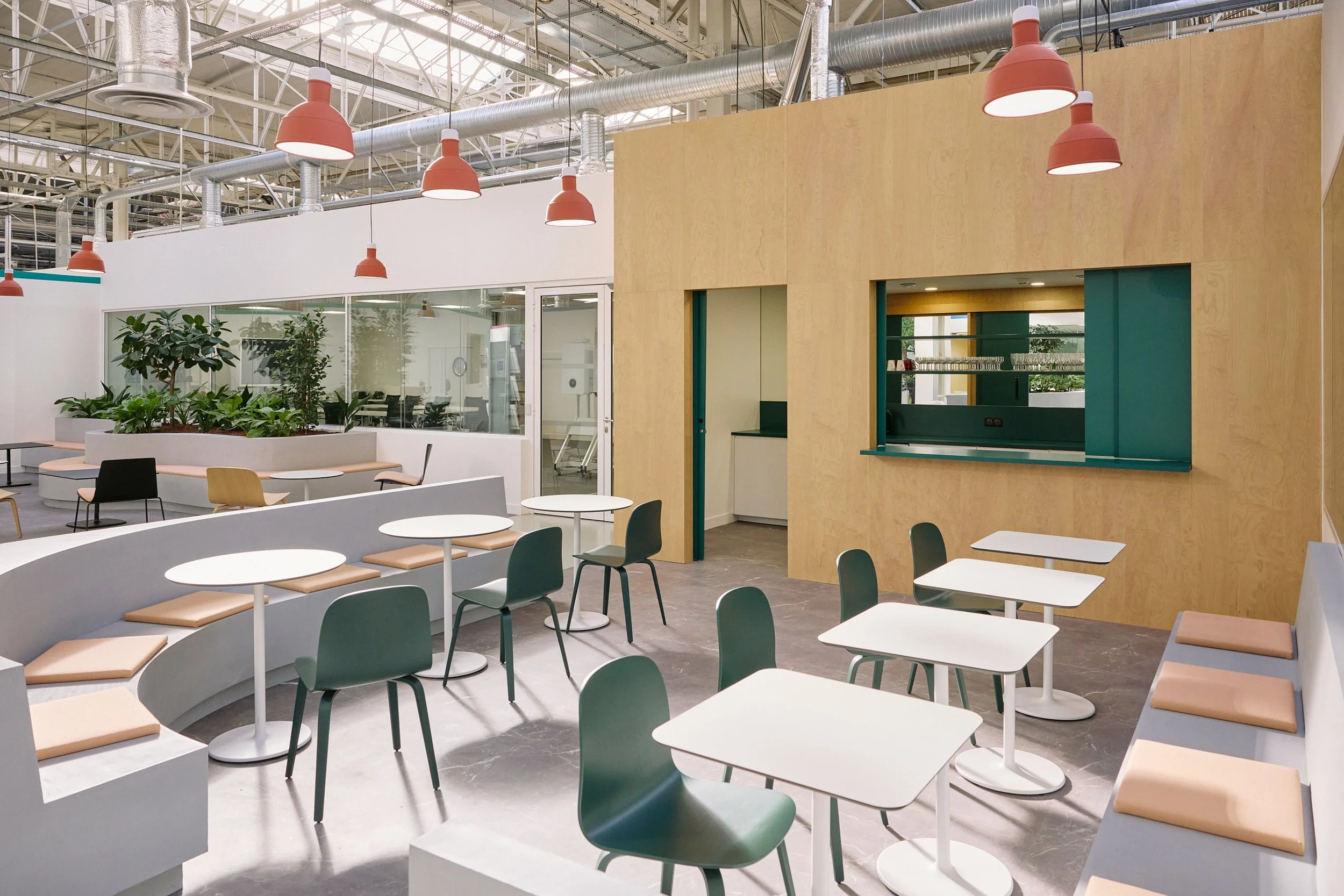 Showroom Bosch à Drancy, Malabar Architecture, photographie d'architecture Benoît Drouet
