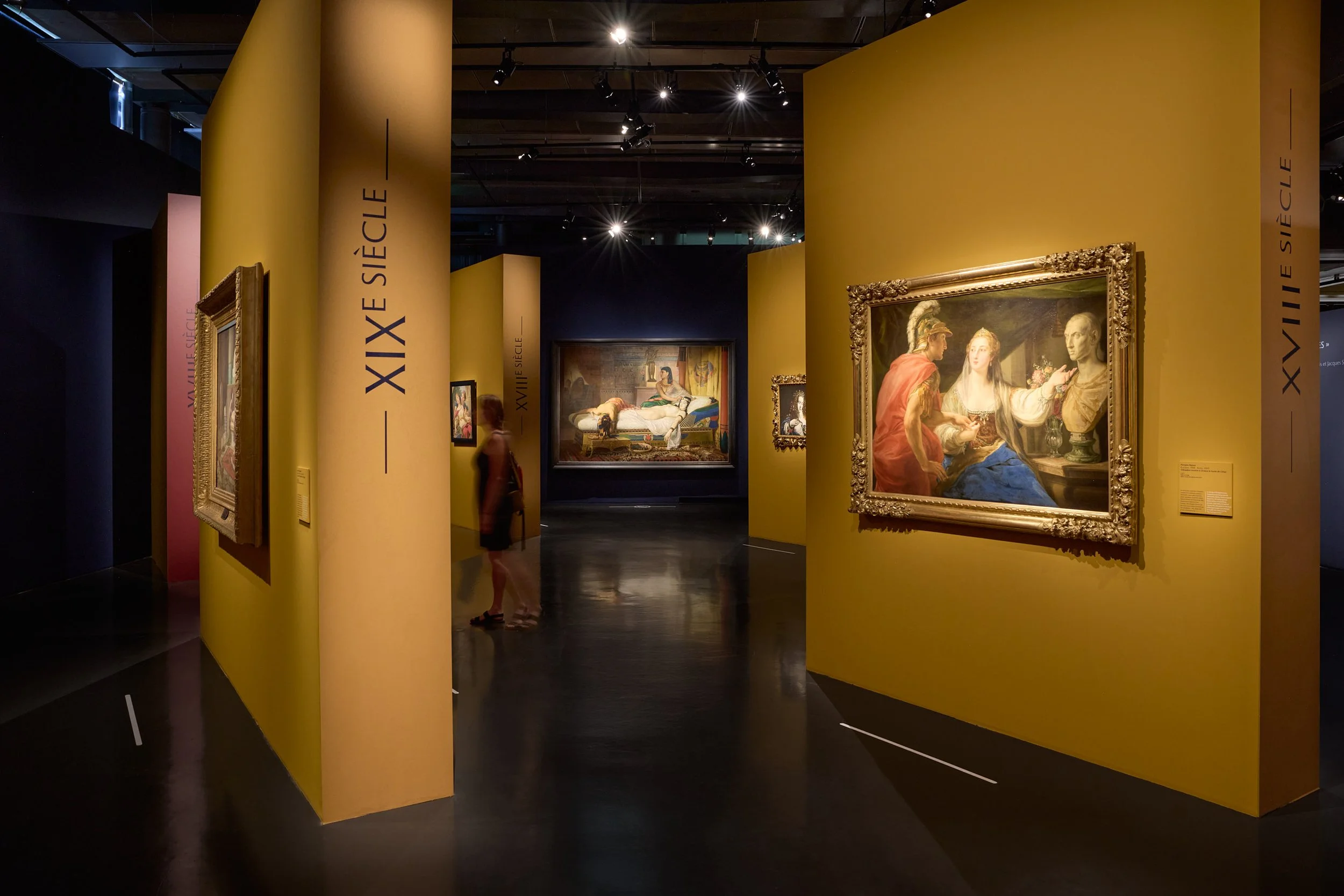 Exposition Le Mystère Cléopâtre, Institut du Monde Arabe, scénographie Clémence Farell, photographie Benoît Drouet