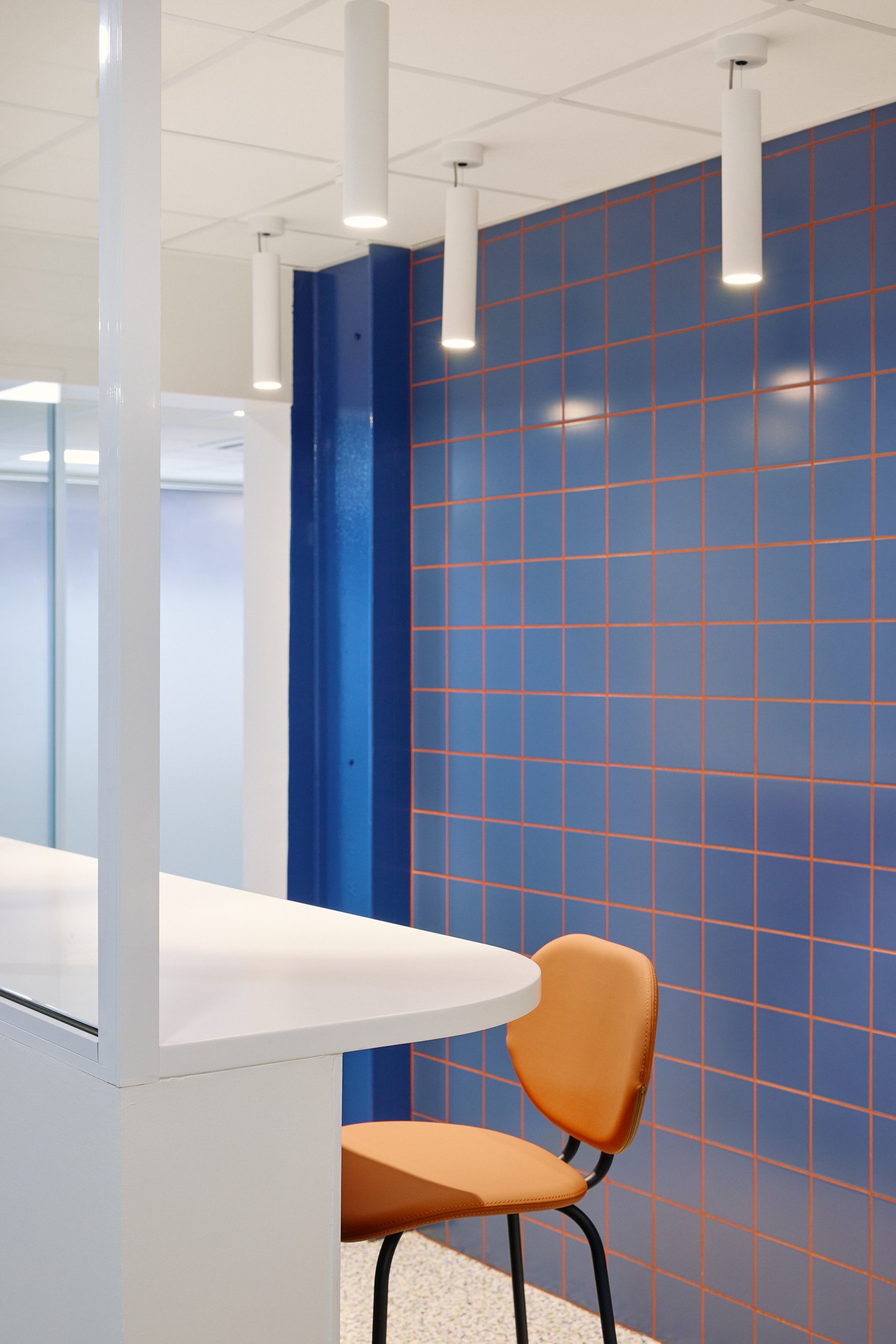 Showroom Bosch à Drancy, Malabar Architecture, photographie d'architecture Benoît Drouet