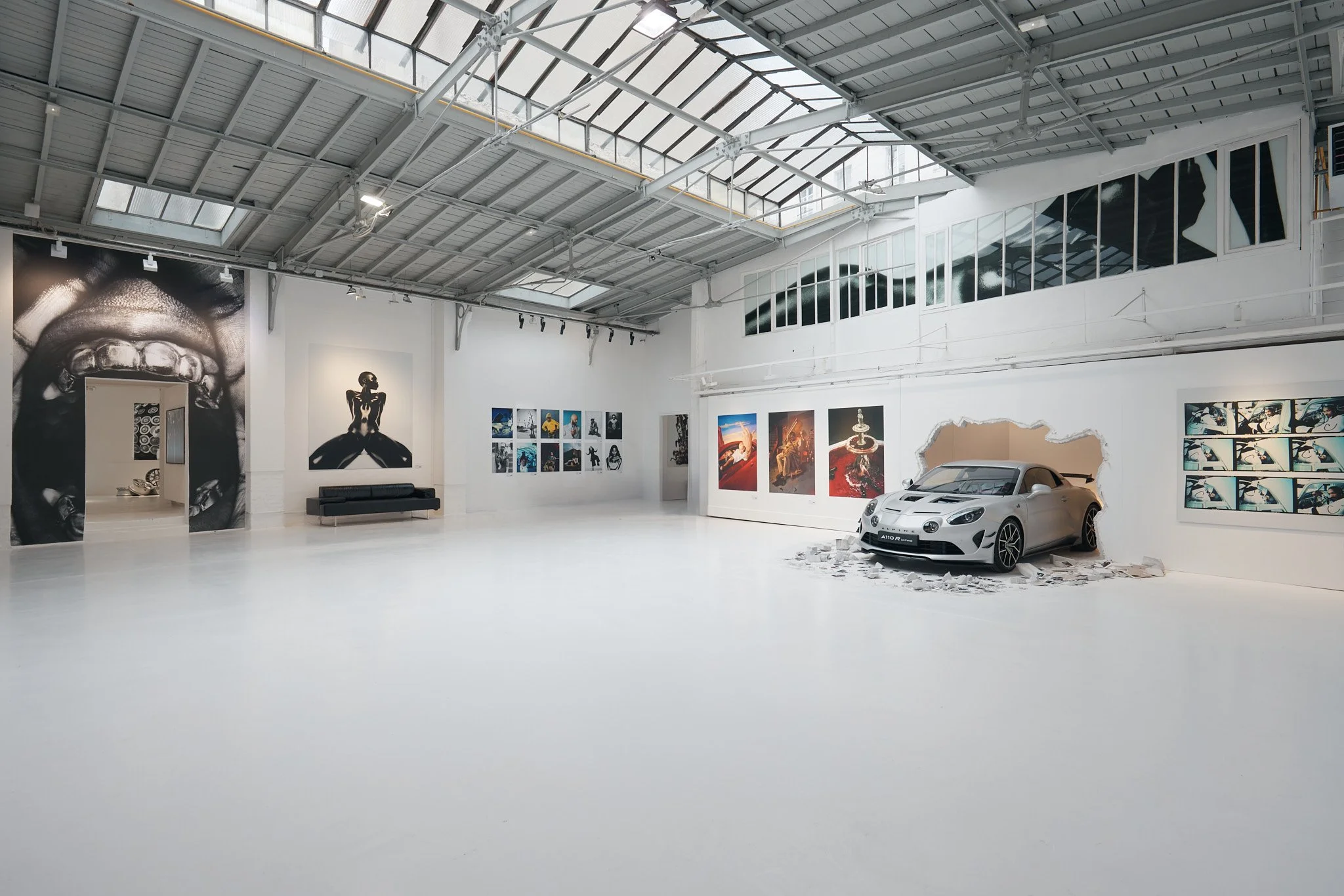 Exposition Tunnel de Fifou, Galerie Ellia, photographie de scénographie Benoît Drouet