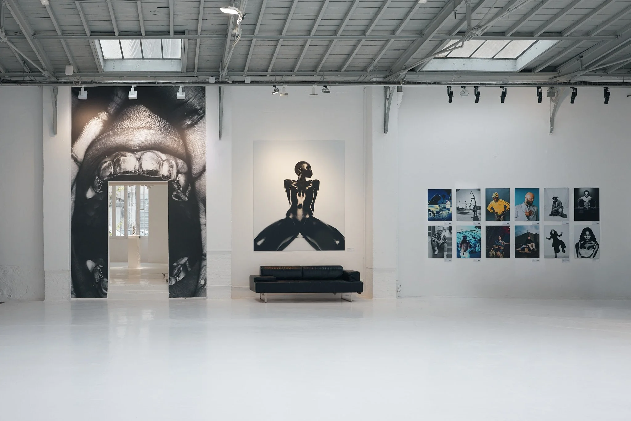 Exposition Tunnel de Fifou, Galerie Ellia, photographie de scénographie Benoît Drouet