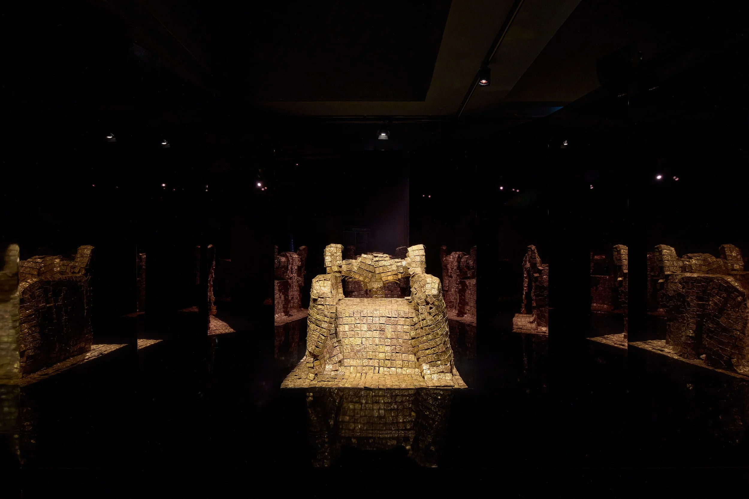 Exposition Le Mystère Cléopâtre, Institut du Monde Arabe, scénographie Clémence Farell, photographie Benoît Drouet