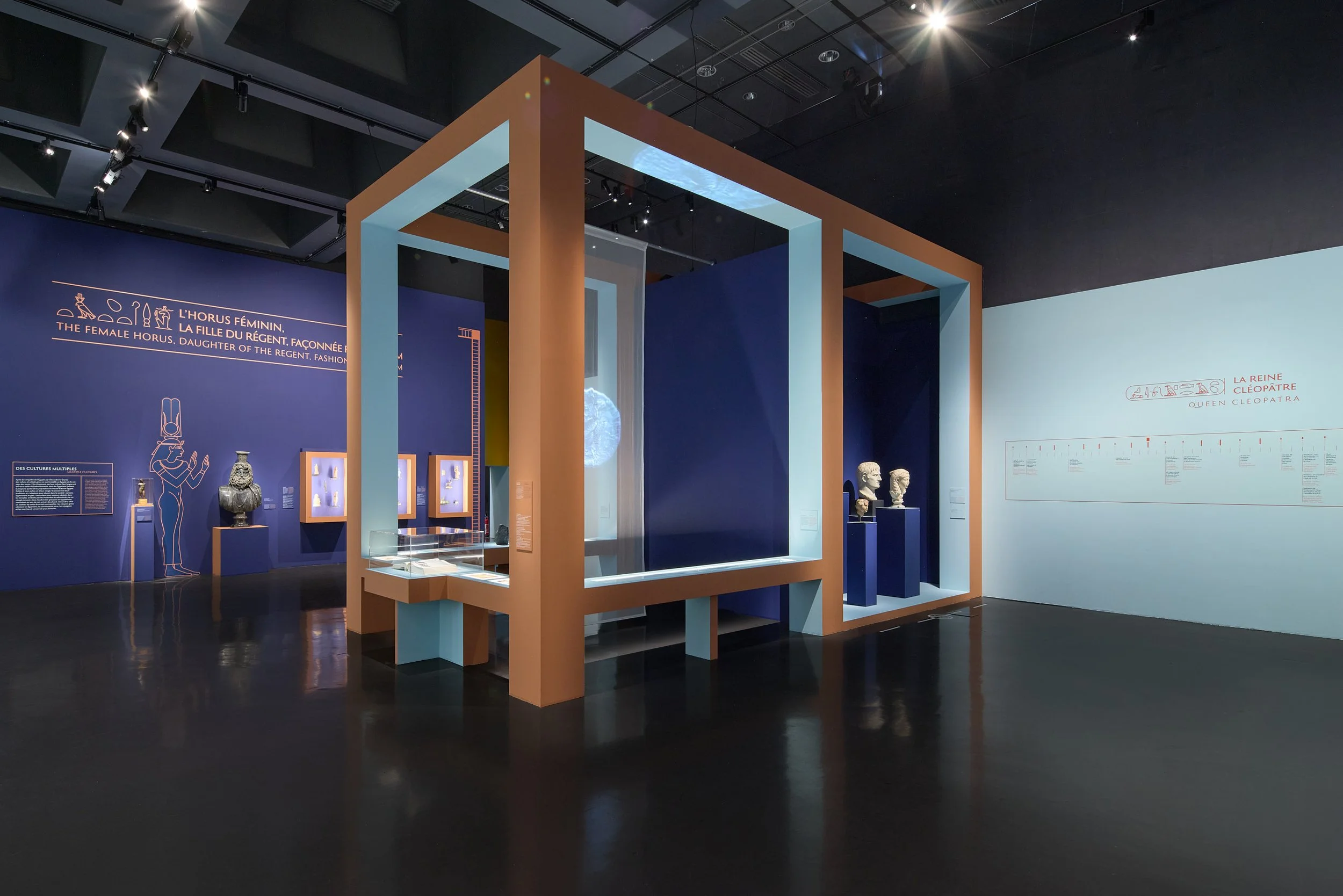 Exposition Le Mystère Cléopâtre, Institut du Monde Arabe, scénographie Clémence Farell, photographie Benoît Drouet