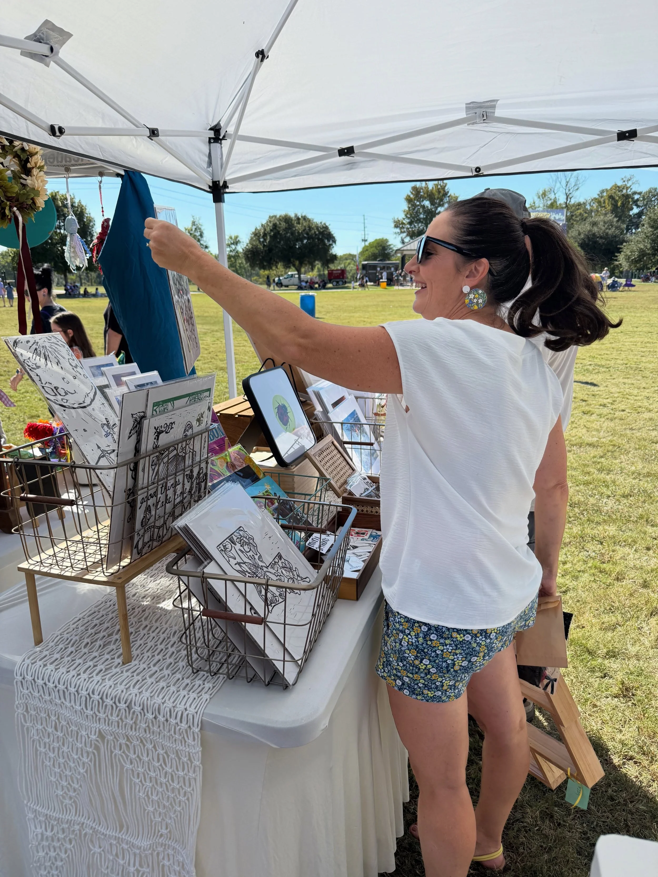 Such a fun Sunday&rsquo;s in St. George!!✨🌅🩵 Extra thanks to all the shopped with me, I&rsquo;m currently working on restocking for this upcoming Sunday!! We&rsquo;ll be back - same time and place - so come enjoy some fun music, food, and art!! 

#