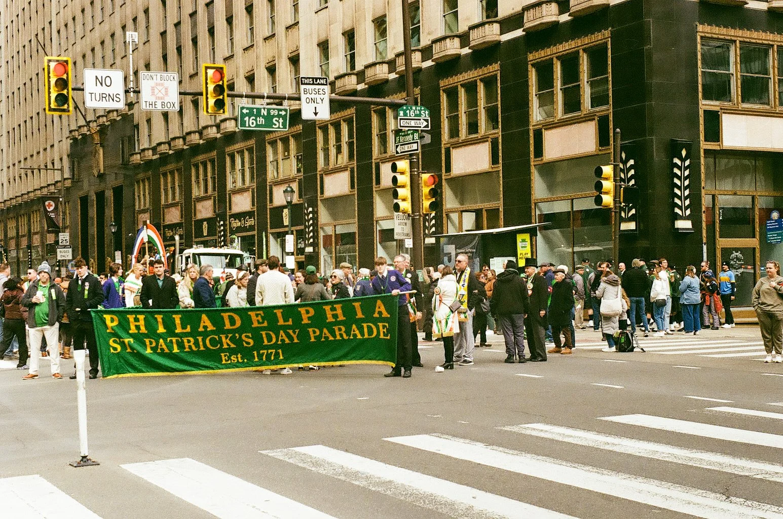 Center City, Philadelphia - Leica IIIf Elmar 50mm f3.5