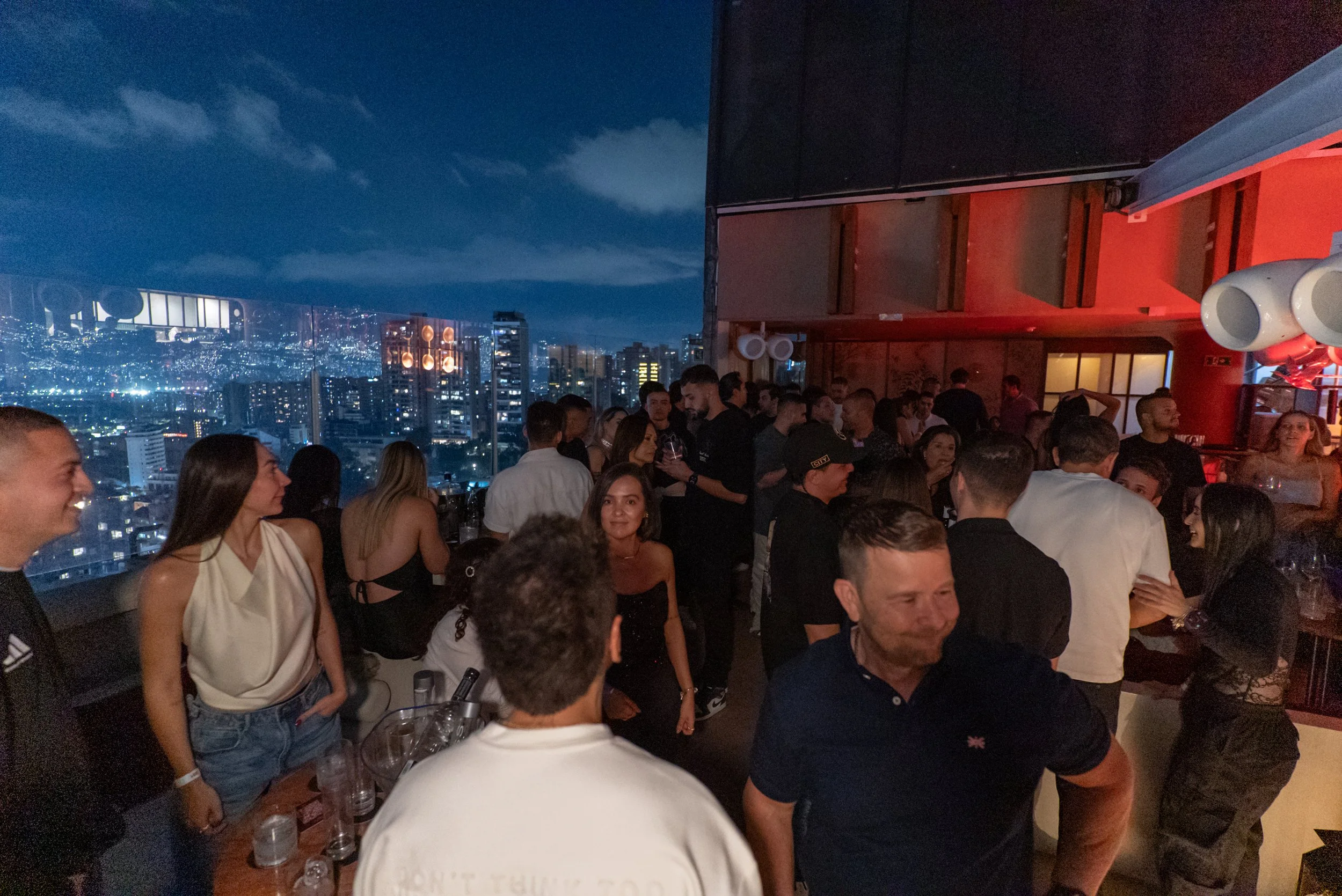 Aniversario de ULTRA en Envy Rooftop
