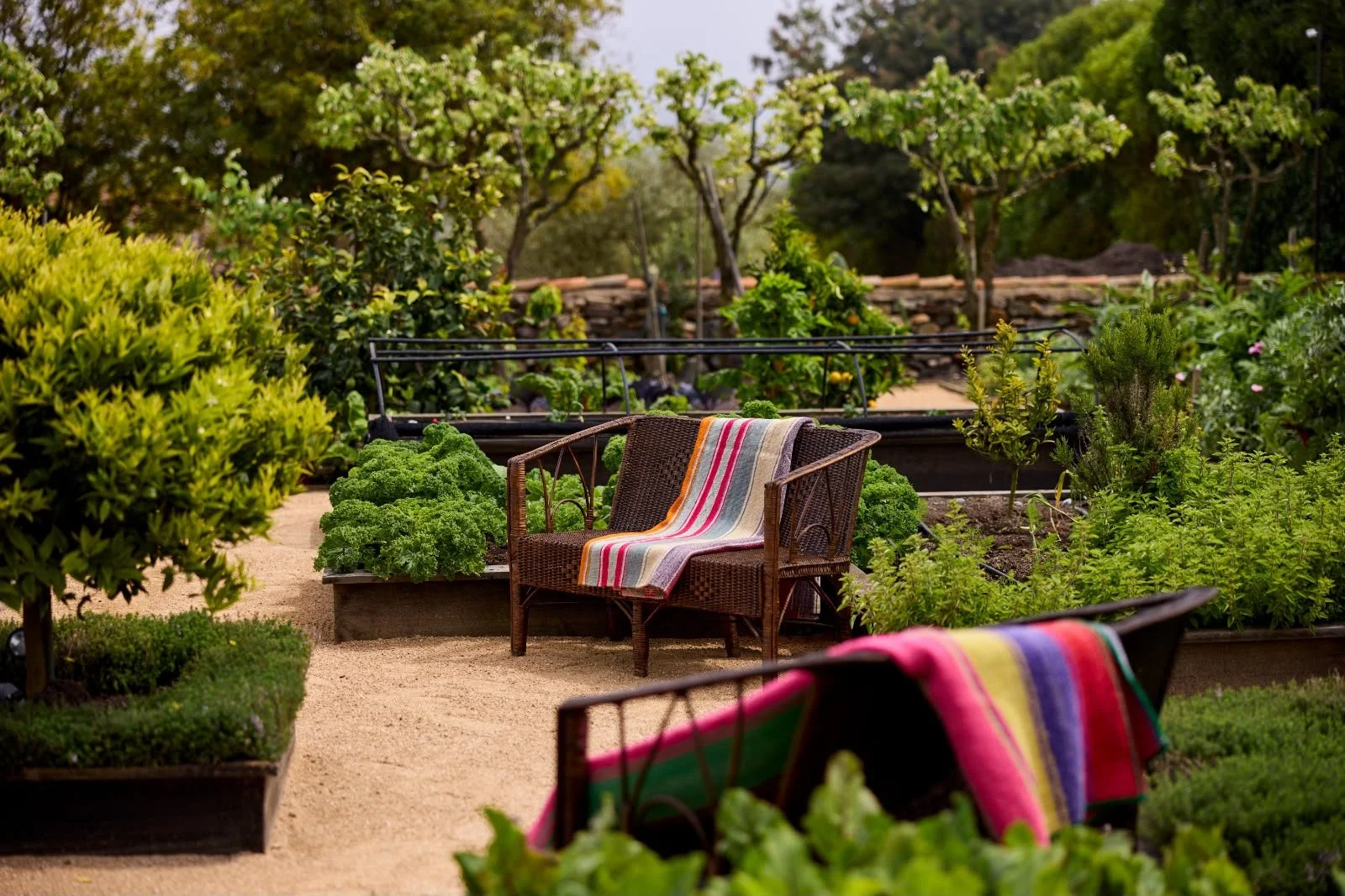 Gardens & Amenities