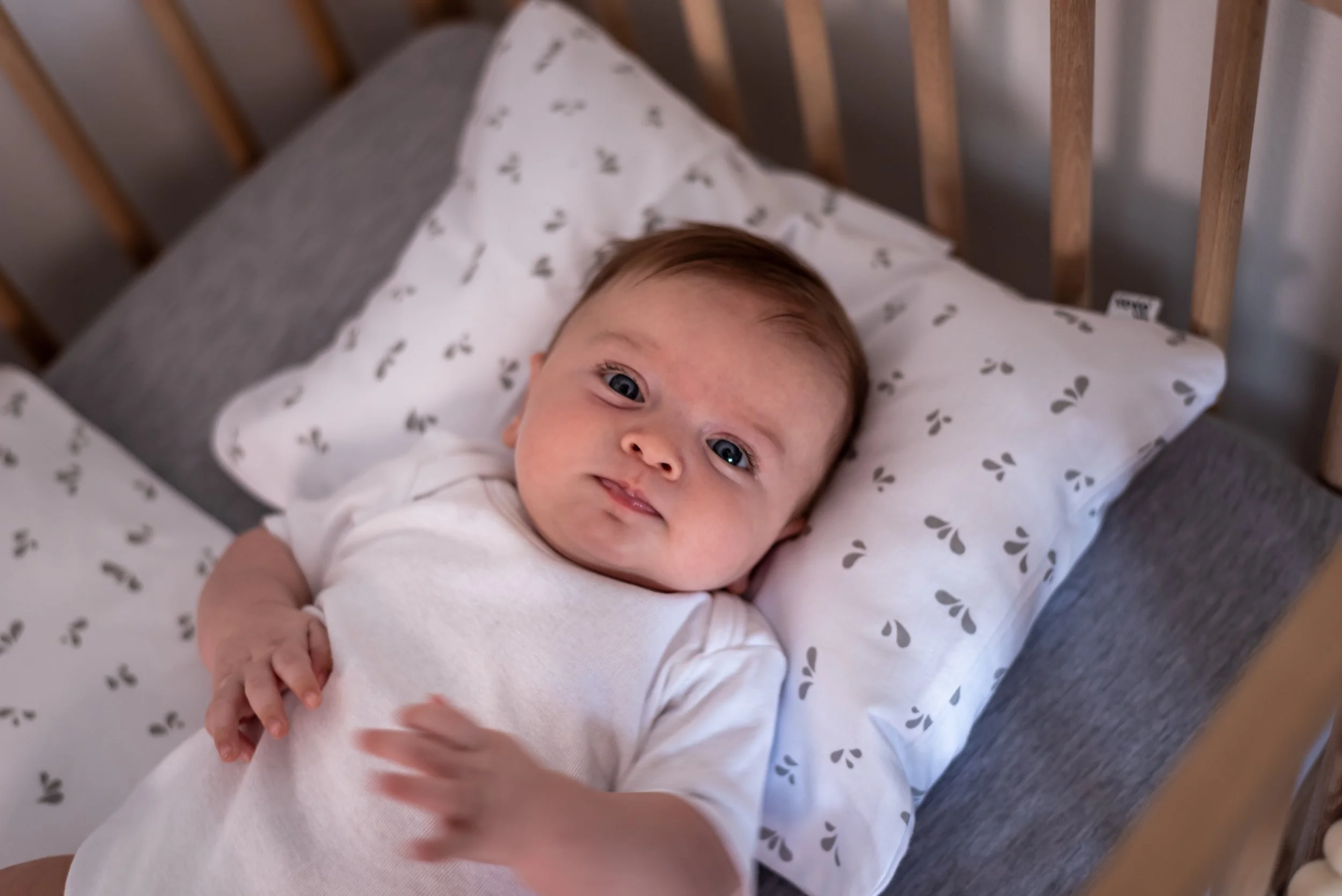 Cot nursery linen textile design
