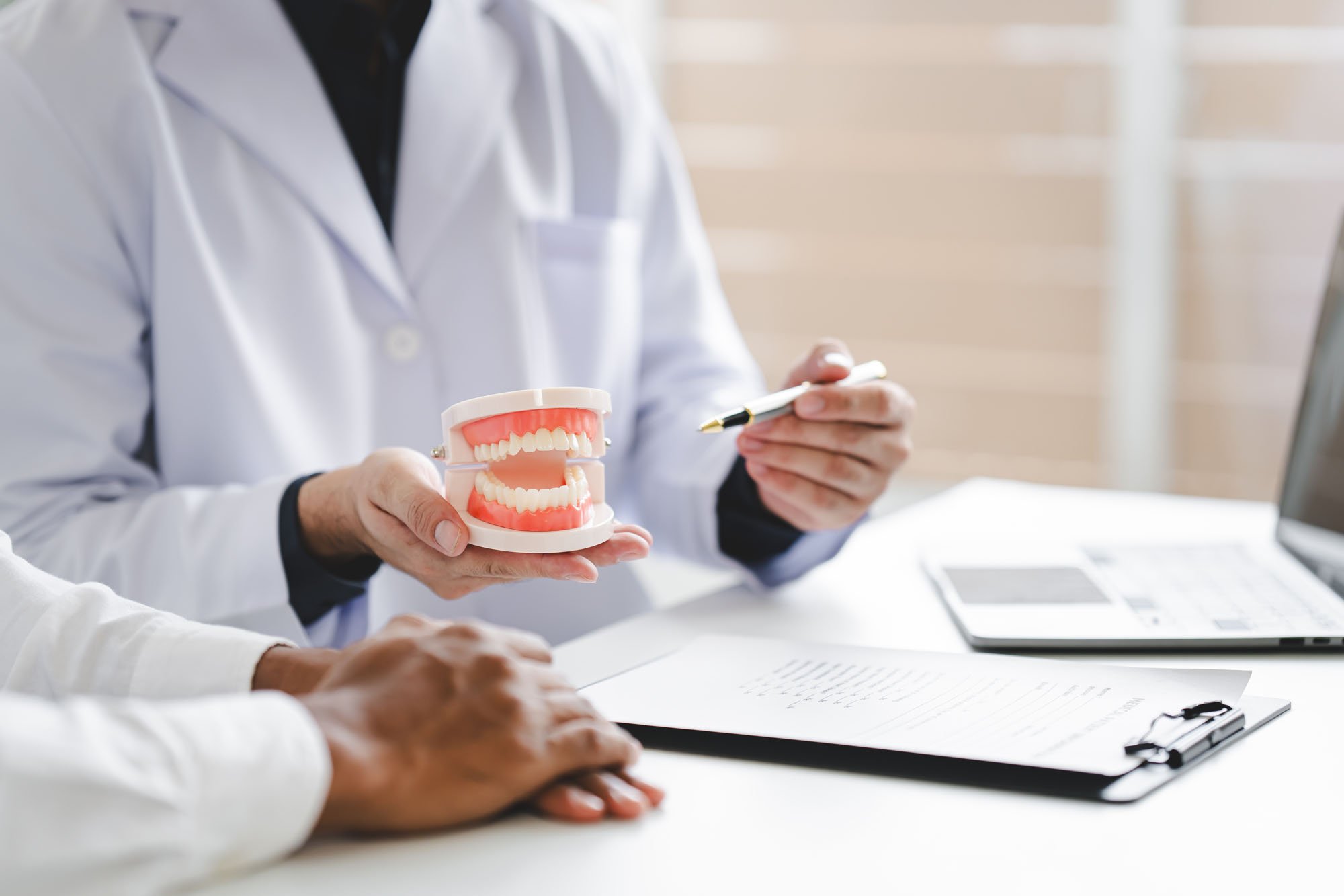 Oral Cancer Warning Signs: When to See an Oral Surgeon