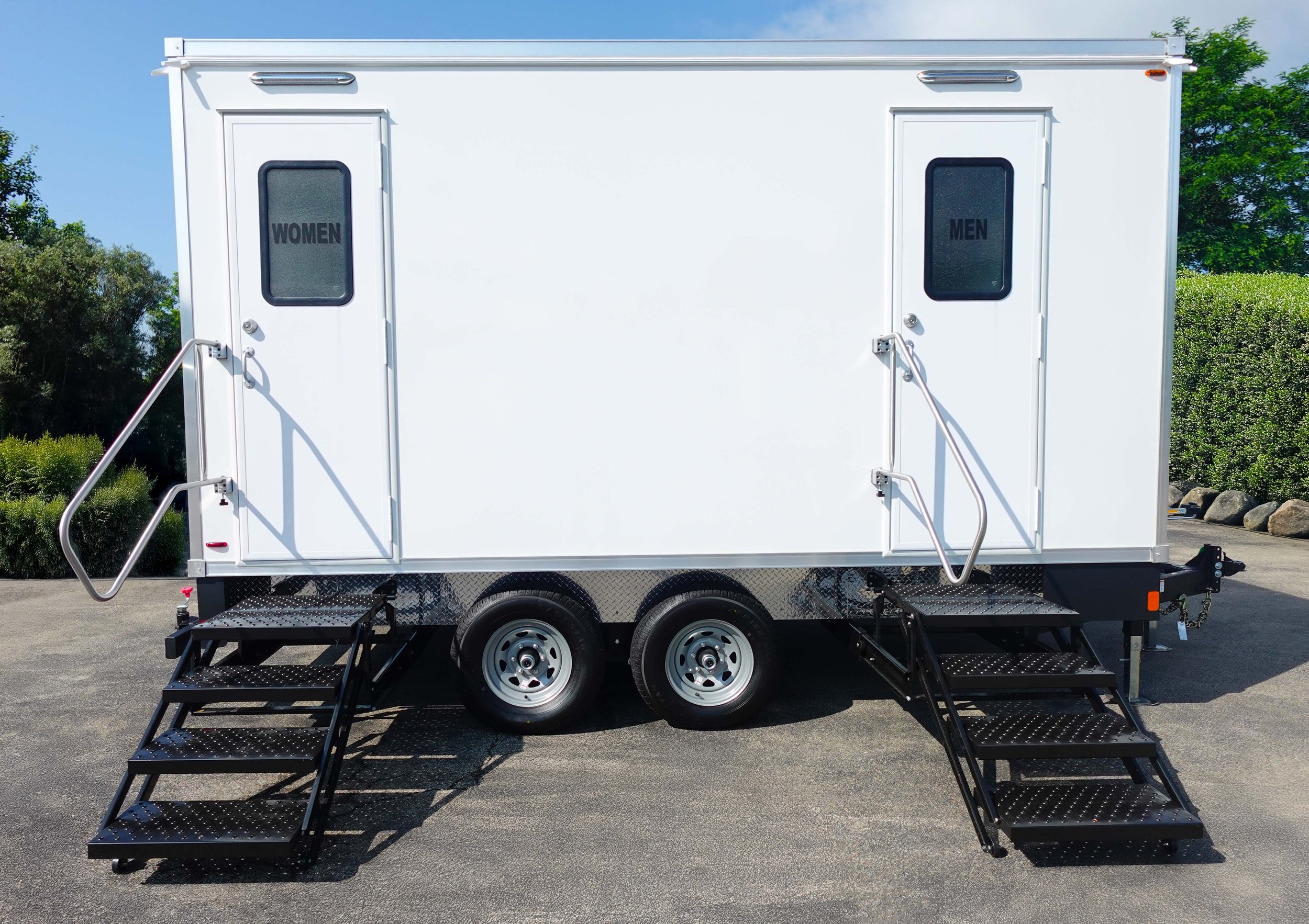 5-Stall Luxury Restroom Trailer