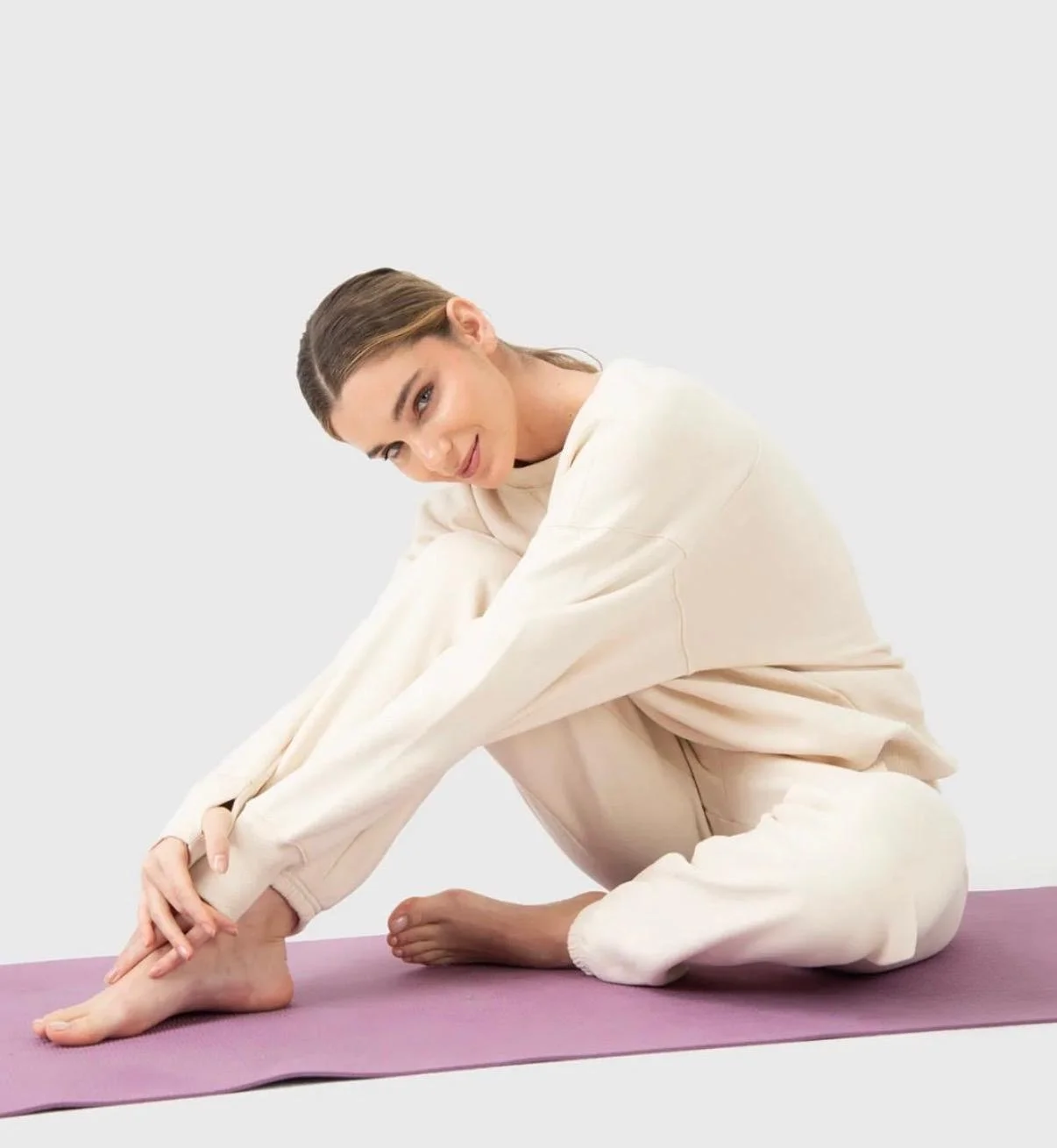 brand_06_athleisure_yoga.jpeg