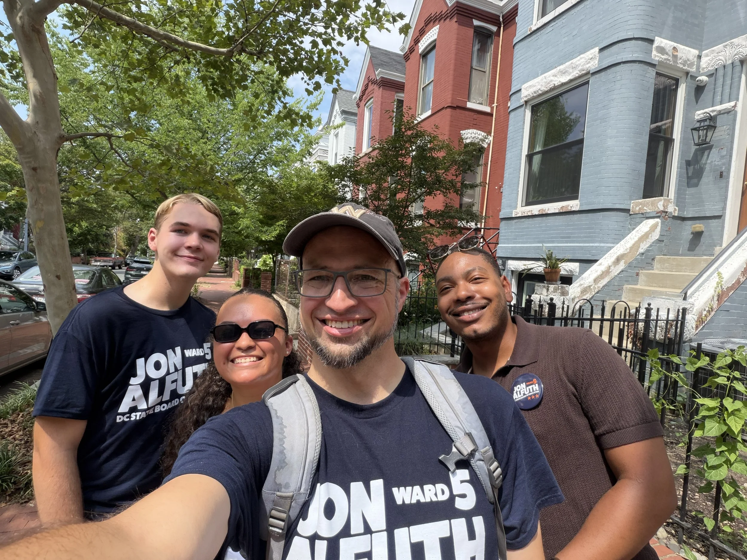 Jon and volunteers out canvassing in Bloomingdale this summer