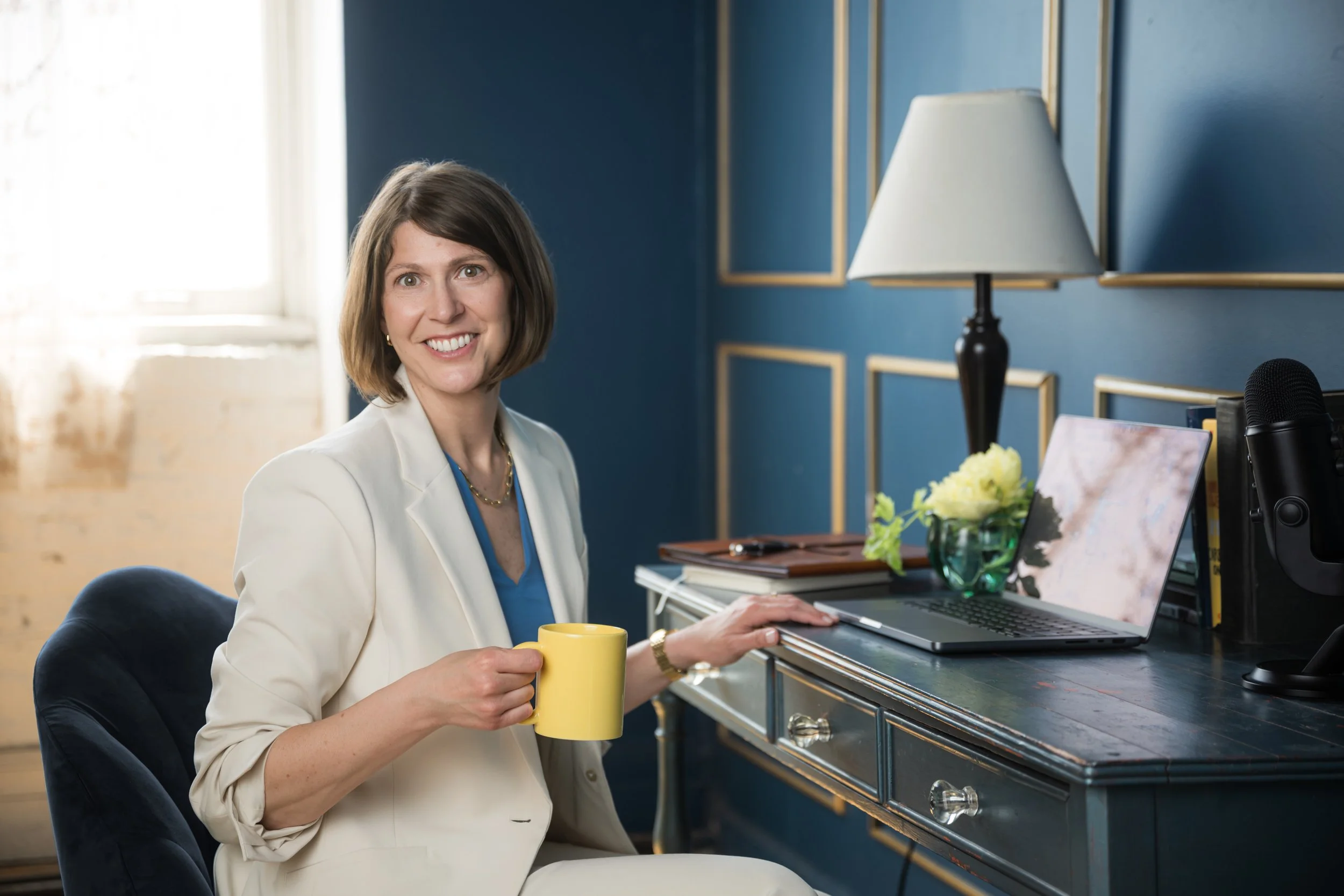 Headshot of Lynn Safranek, CEO and Principal Consultant at Safranek Solutions