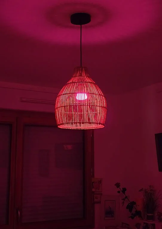 photo montrant une ambiance lumineuse rose