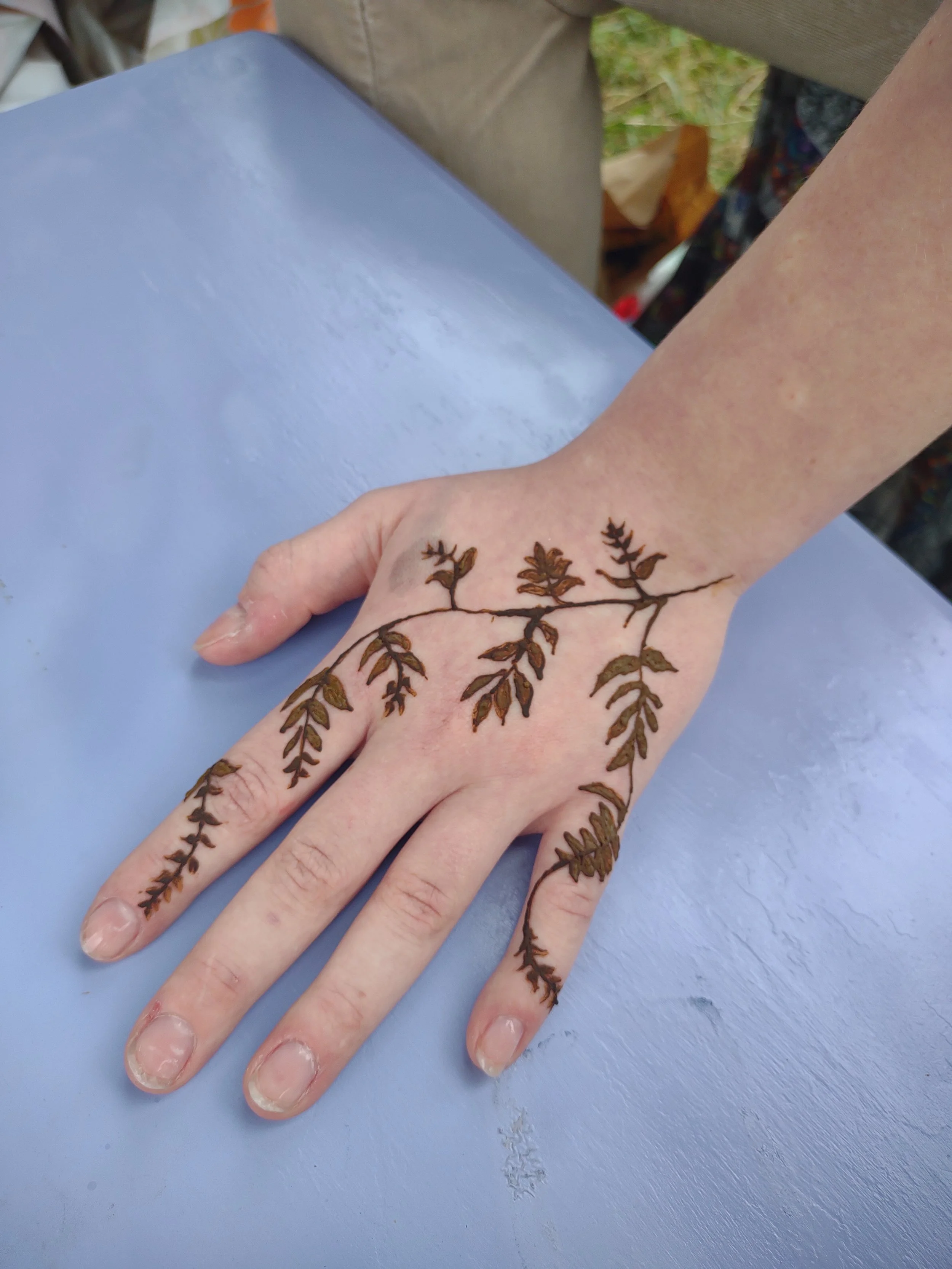 Henna I did as a vendor at Hippie Fest.