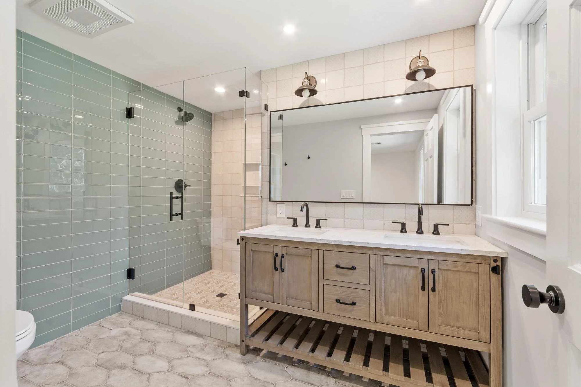 Primary Suite Bathroom