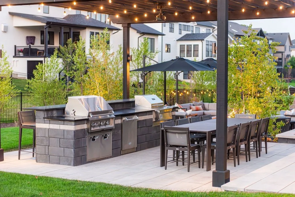 Modern Naperville Backyard Oasis